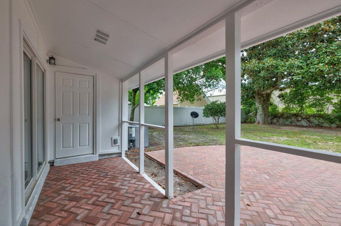 17 Mary Esther Dr, Mary Esther FL  32569-1831 exterior