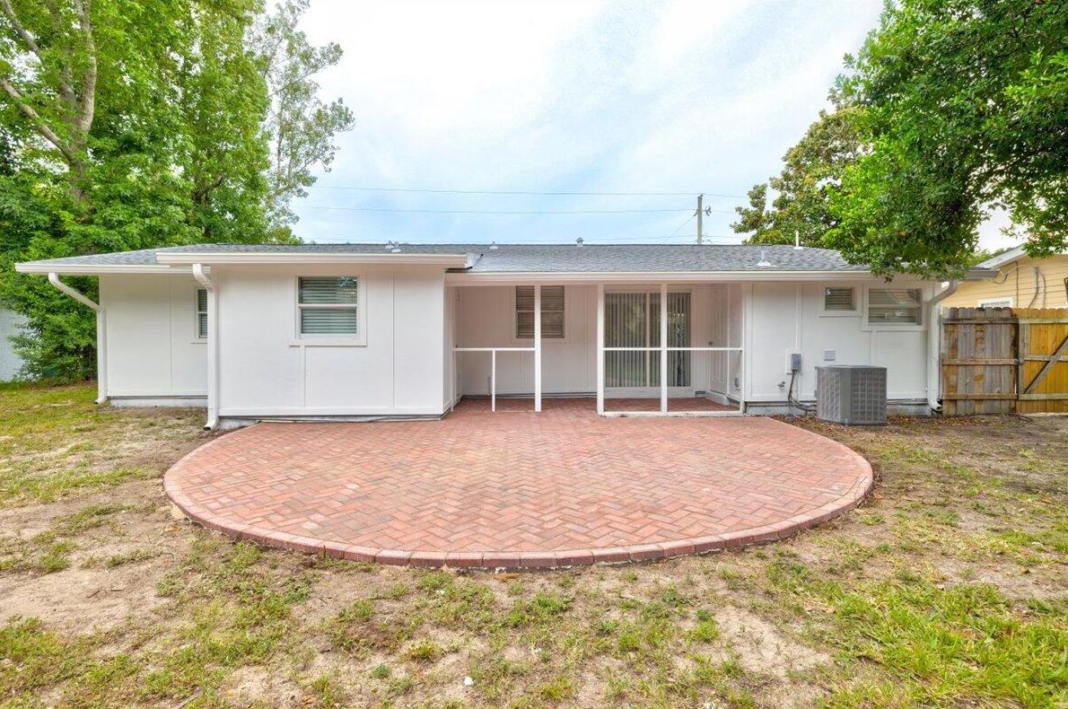 17 Mary Esther Dr, Mary Esther FL  32569-1831 exterior