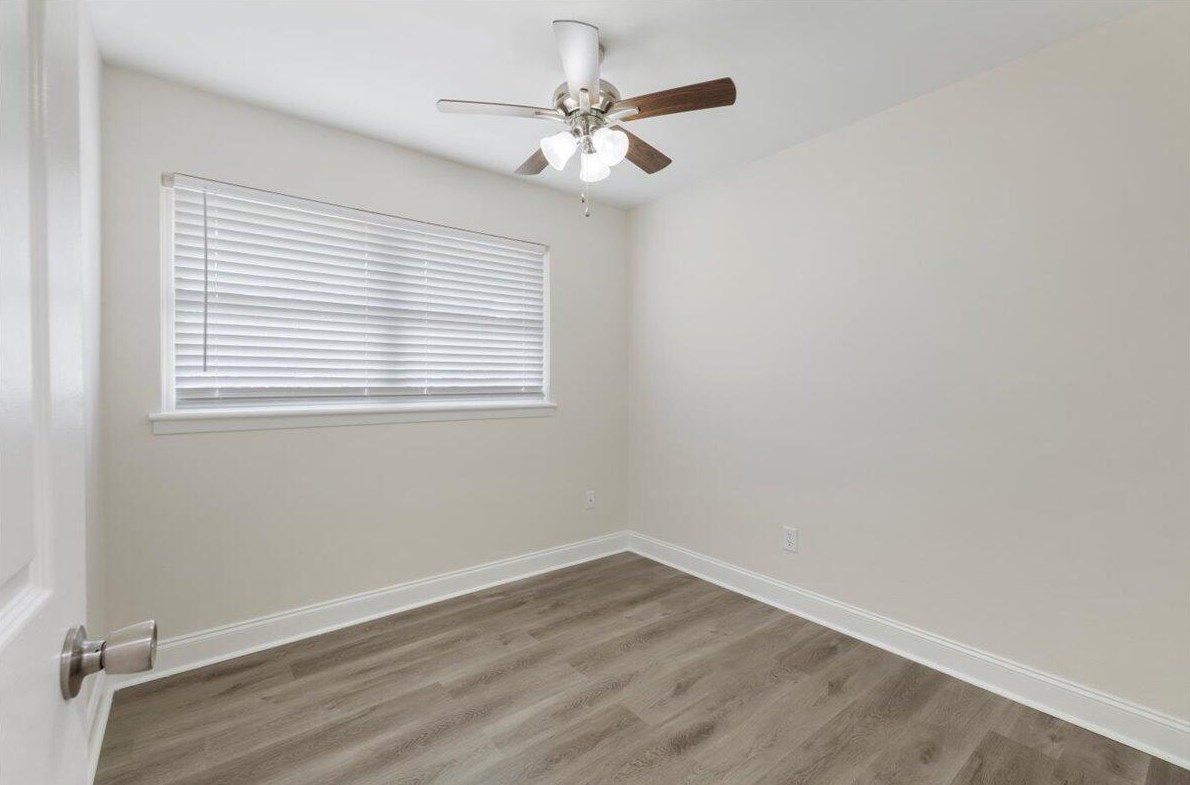 17 Mary Esther Dr, Mary Esther FL  32569-1831 exterior