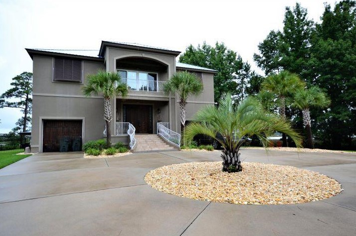 4321 Jelinek Dr, Milton, FL 32583