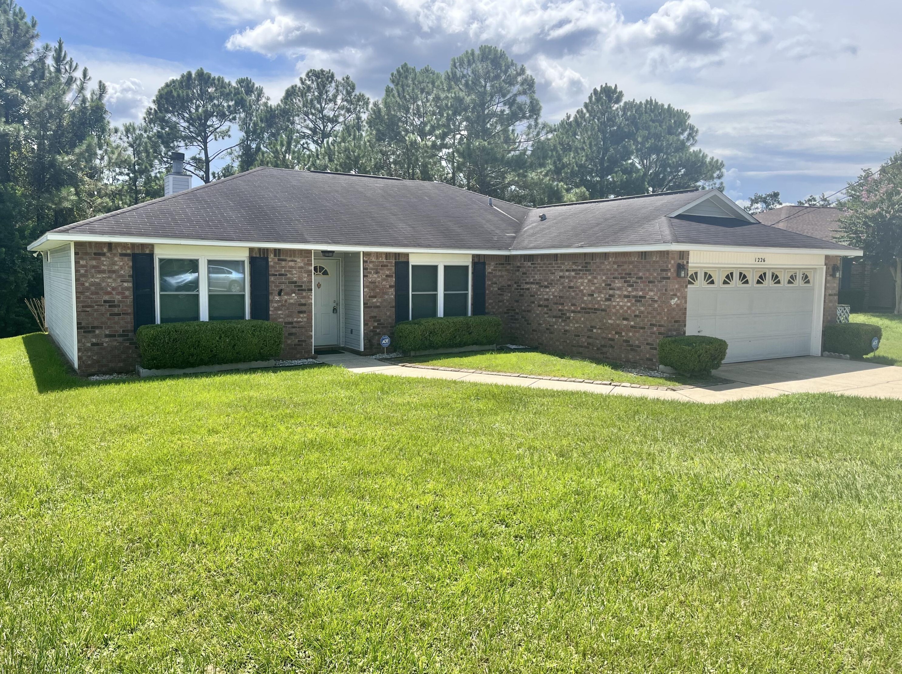 1226 Ego Dr, Crestview, FL 32536-4280