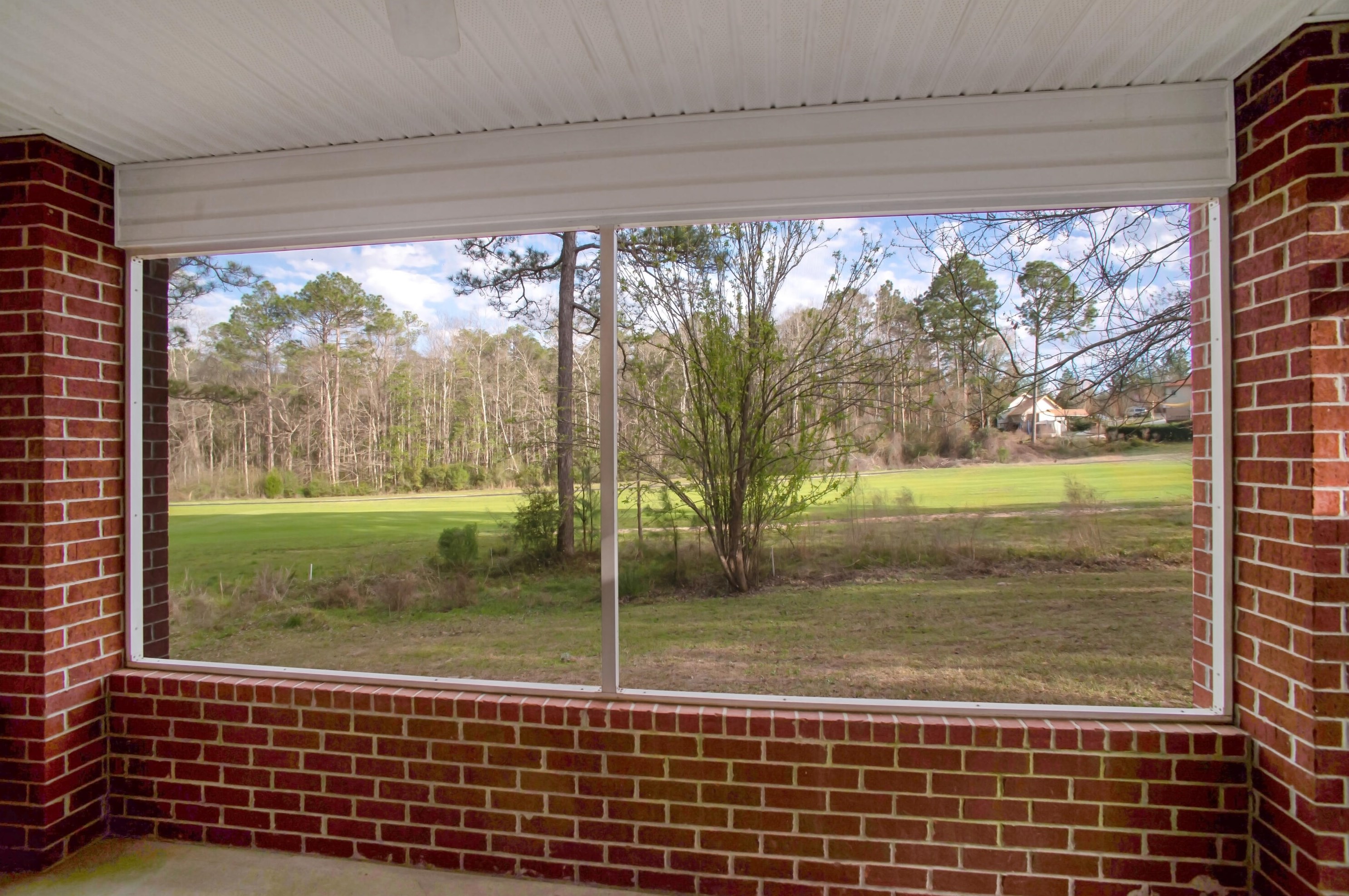 315 Country Club Dr, Crestview, FL 32536-8429