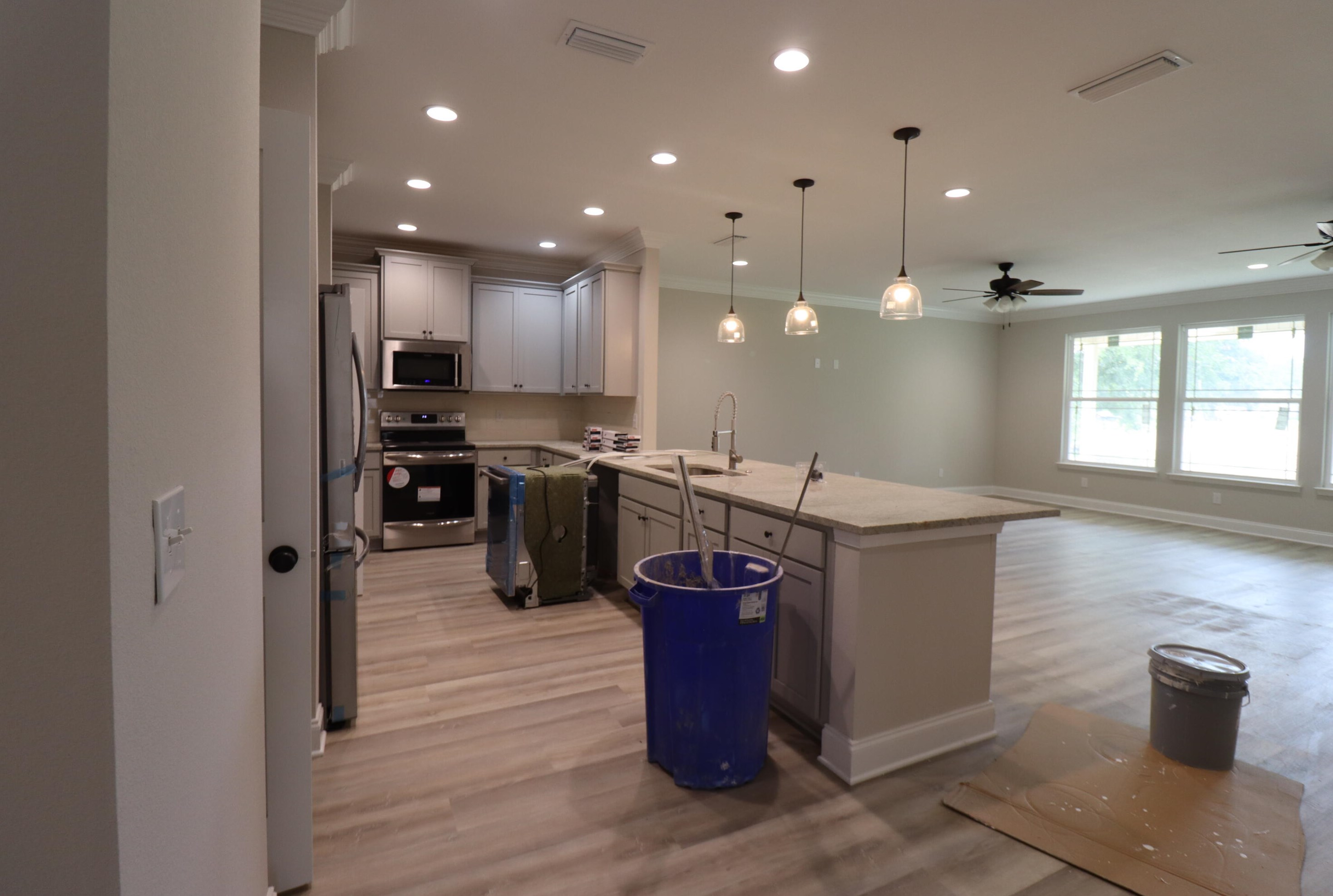 26 10th Ave, Shalimar, FL 32579