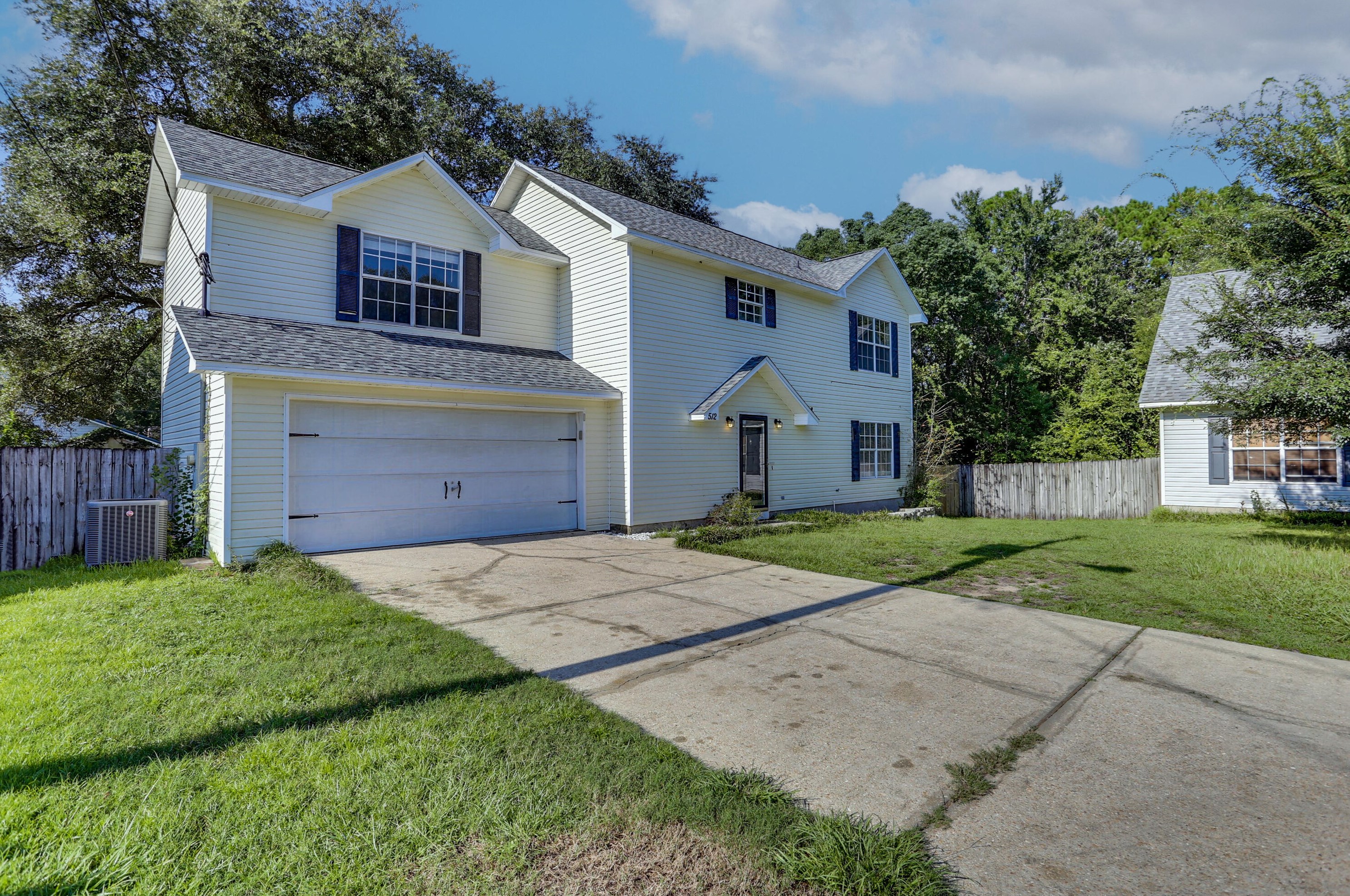 512 Hillview Cir, Crestview FL  32536-9264 exterior
