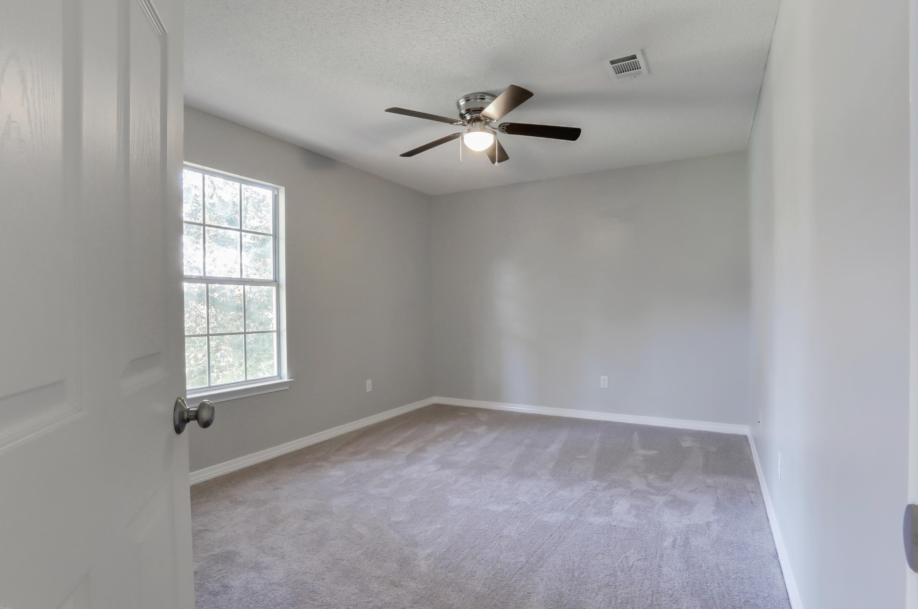 512 Hillview Cir, Crestview FL  32536-9264 exterior