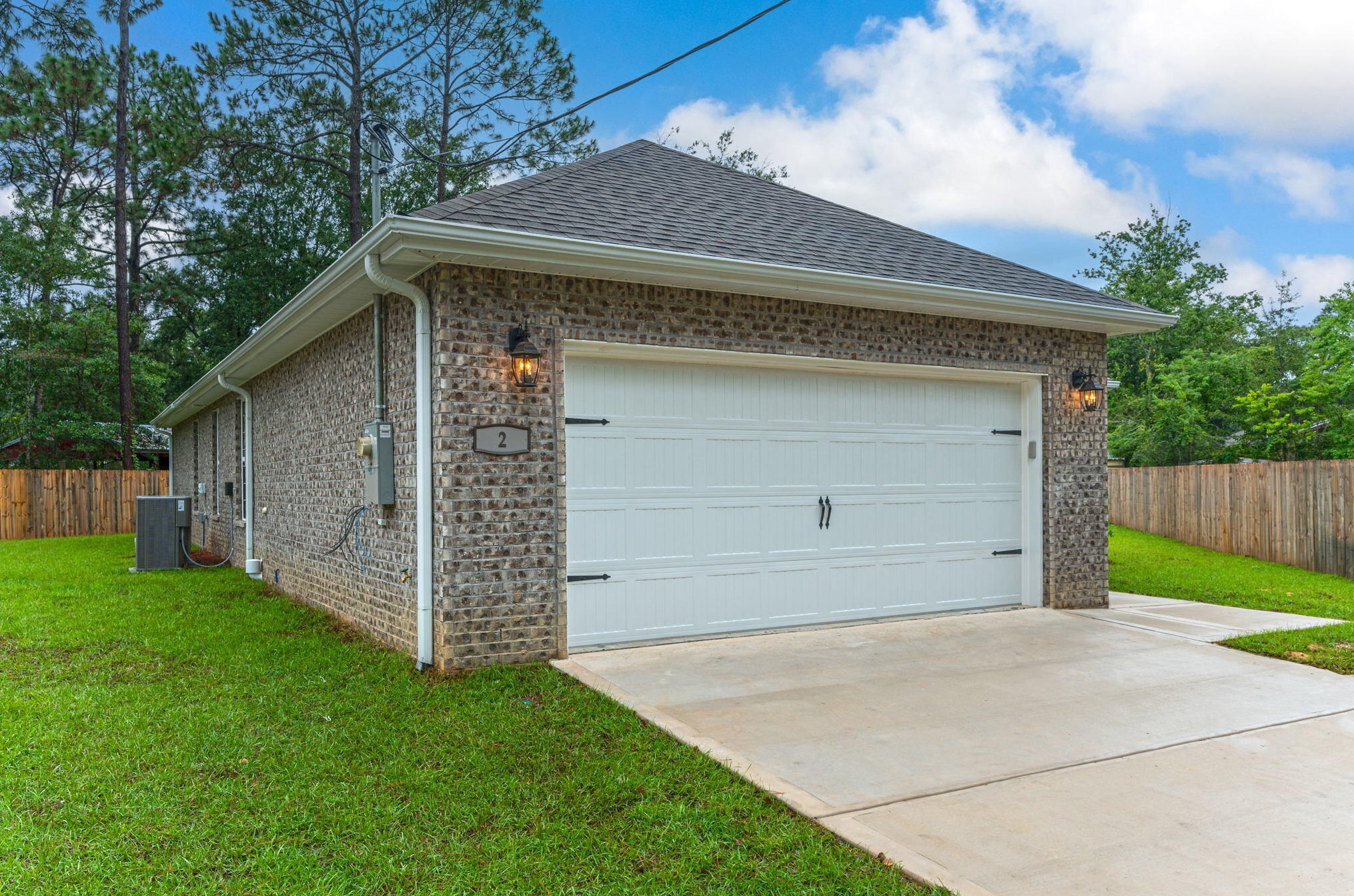 2 Marty Ln, Fort Walton Beach, FL 32547-1420