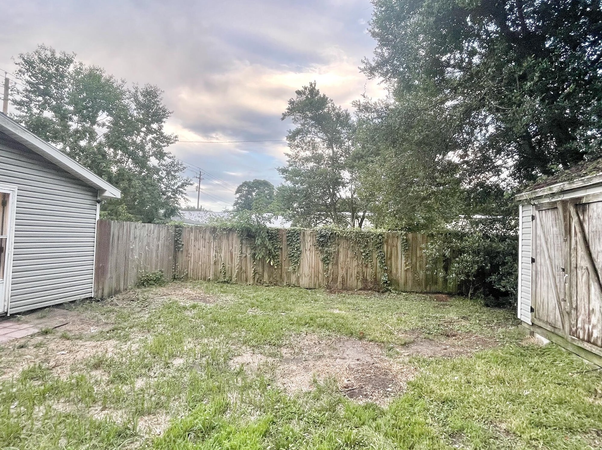 235 W Live Oak Ave W, Defuniak Springs, FL 32435