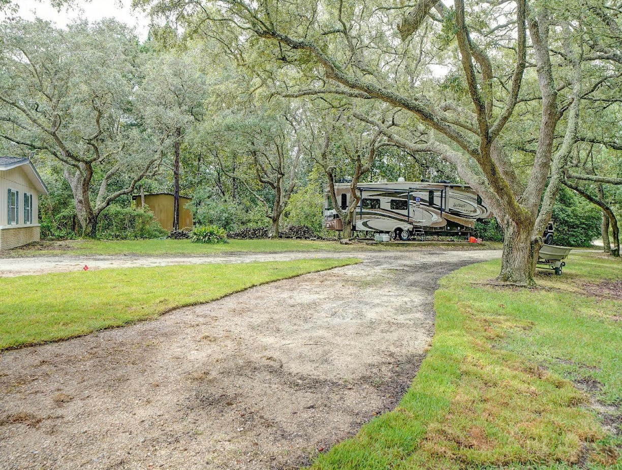 101 Wynnehaven Beach Rd, Mary Esther, FL 32569-2718