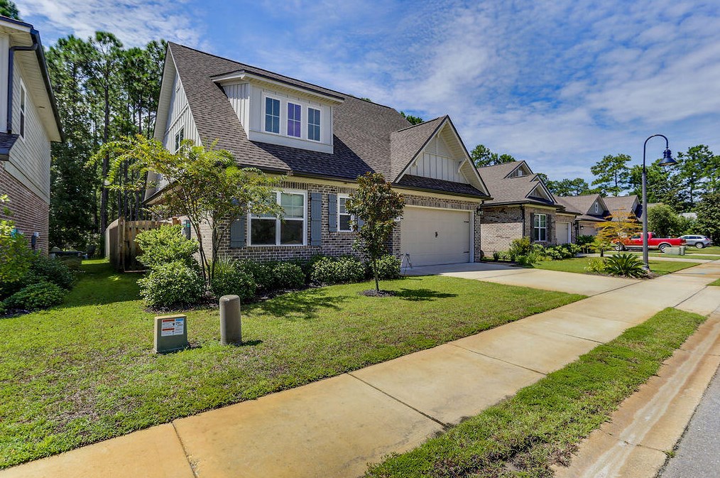 74 Oyster Blvd, Freeport, FL 32439