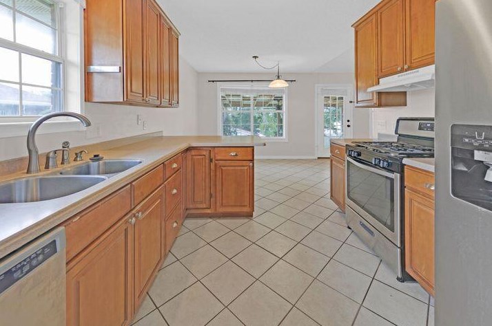 5132 Whitehurst Ln, Crestview FL  32536-2205 exterior