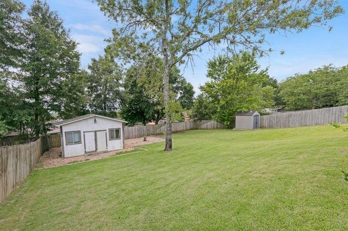 5132 Whitehurst Ln, Crestview FL  32536-2205 exterior