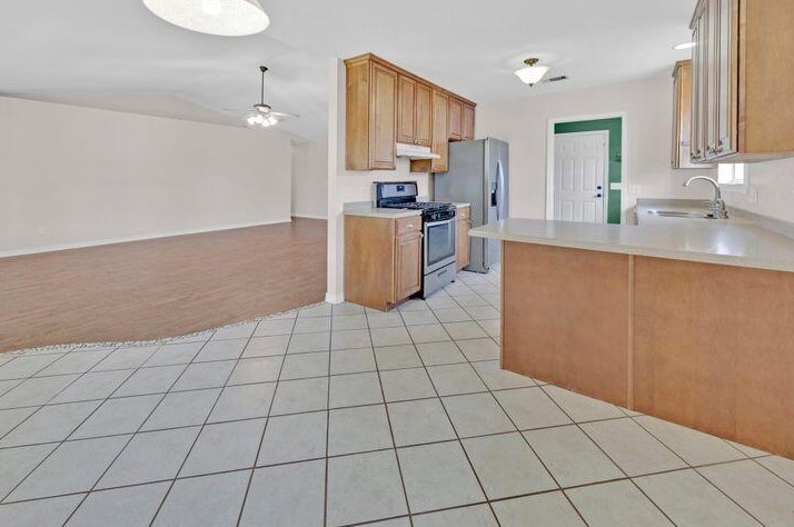 5132 Whitehurst Ln, Crestview FL  32536-2205 exterior