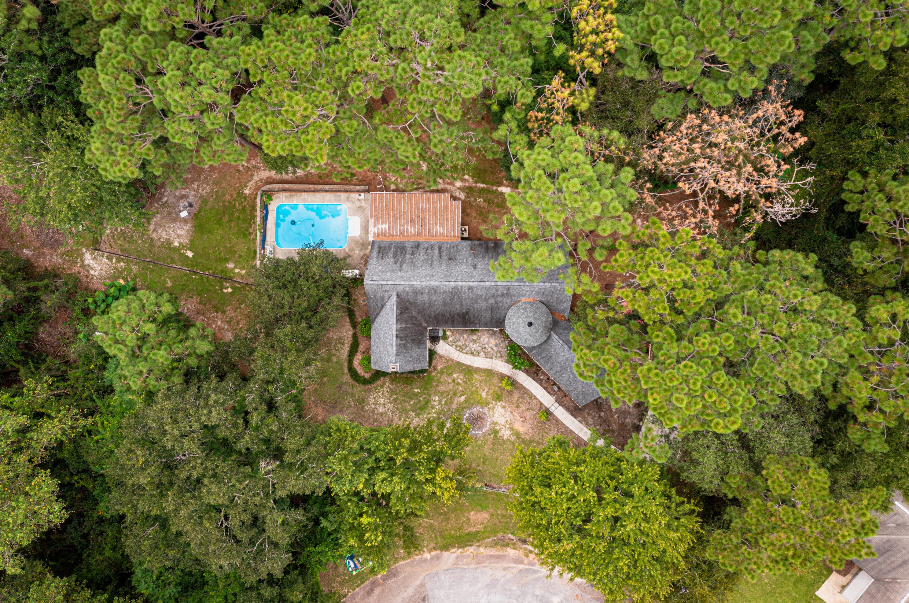 2514 Victoria Pl, Crestview, FL 32536-5535