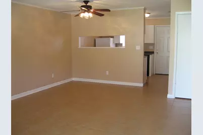 545 Hickory Avenue #C, Niceville, FL 32578 - Photo 8