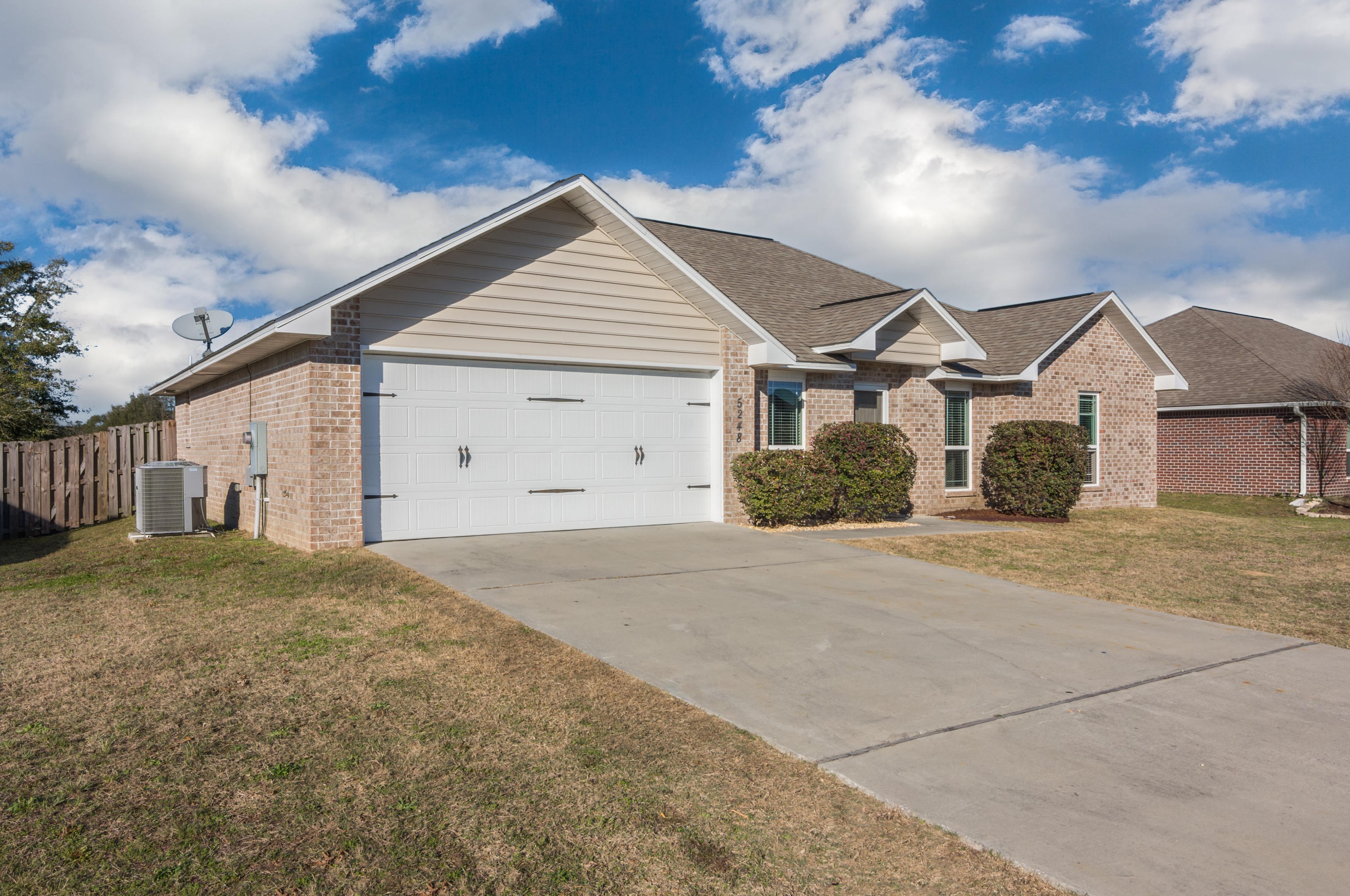 5248 Moore Loop, Crestview FL  32536-5469 exterior