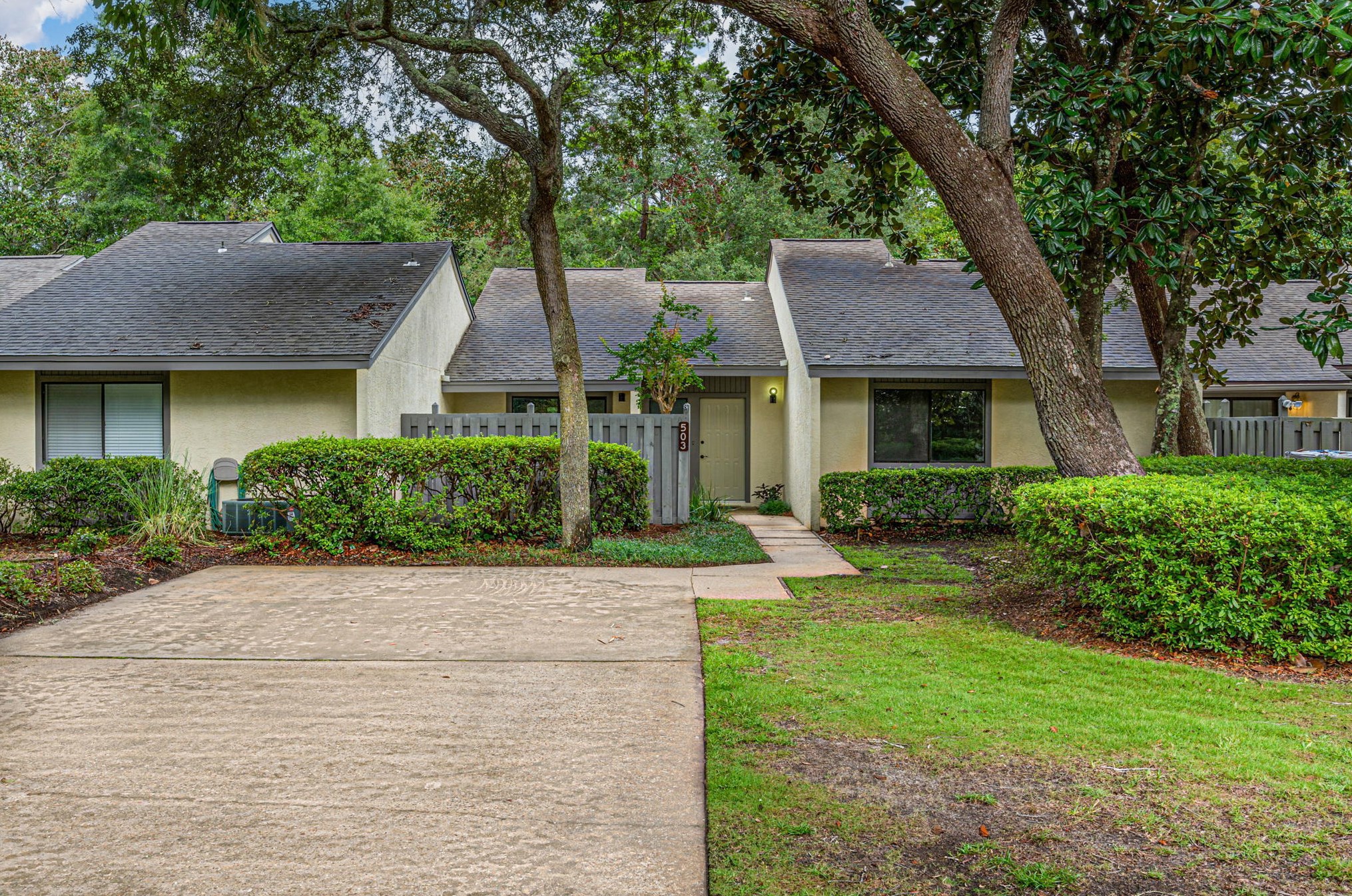 1000 Bay Dr #apt 503, Niceville, FL 32578