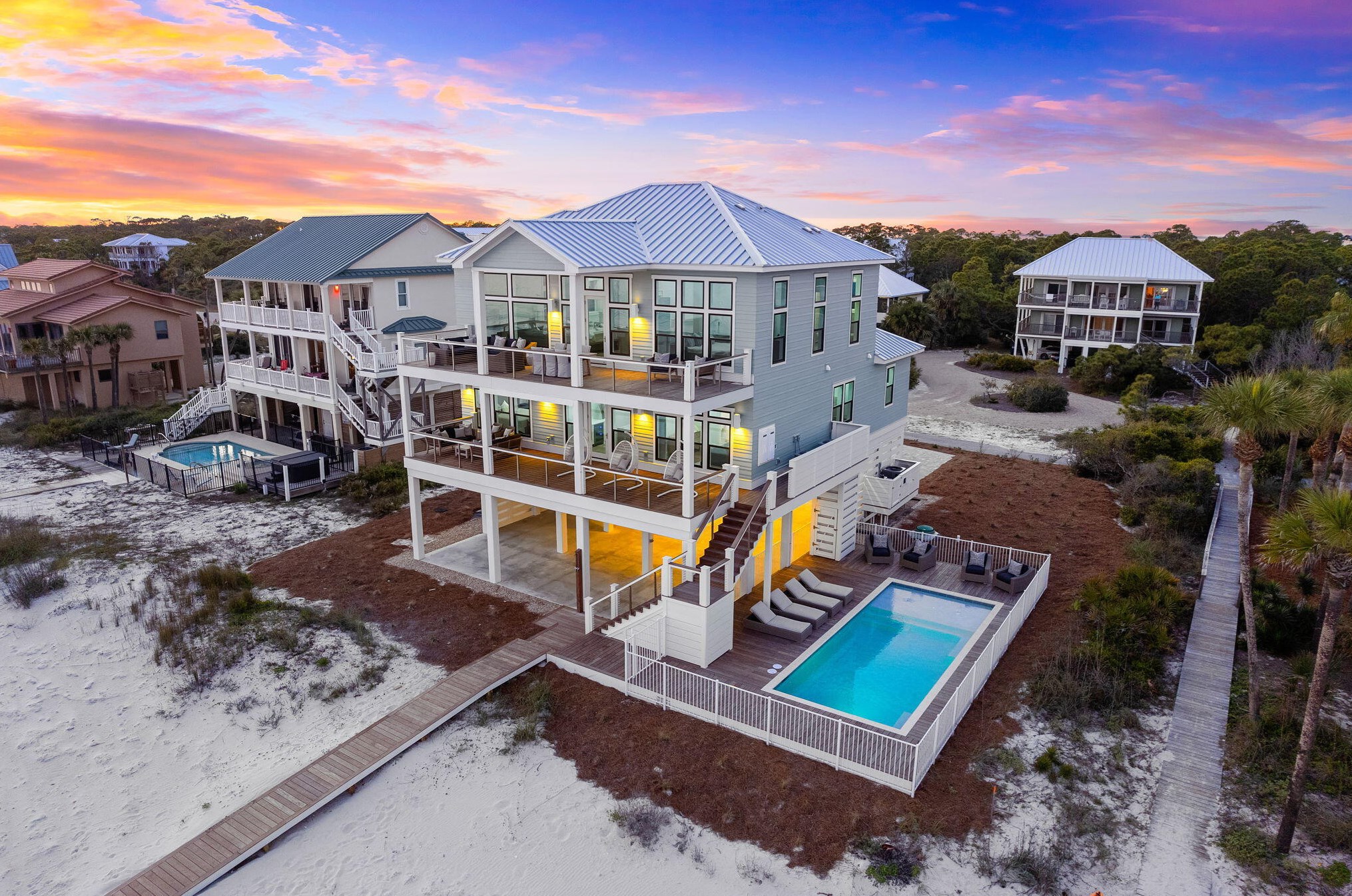 2116 Seahorse Ln, Saint George Island, FL 32328
