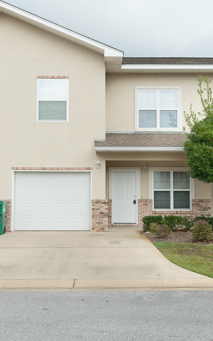 1496 Bentley Cir, Fort Walton Beach, FL 32547