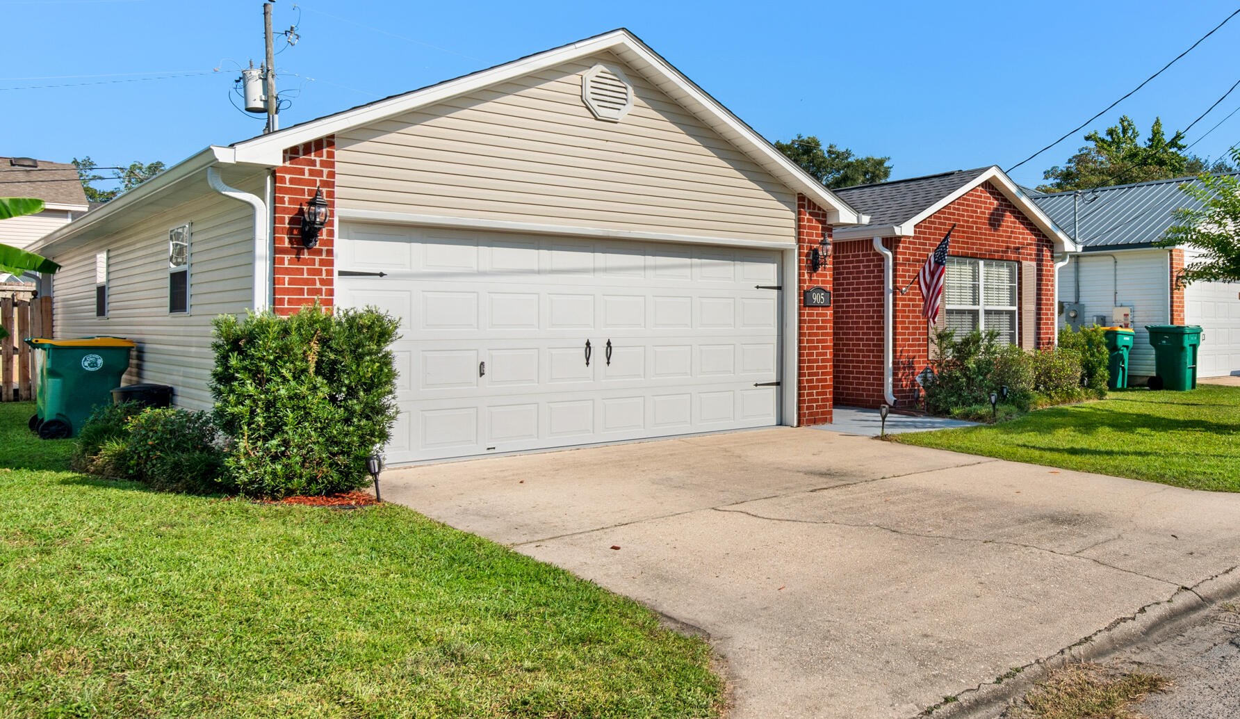 905 Lauderhill Ln, Fort Walton Beach, FL 32547-3435