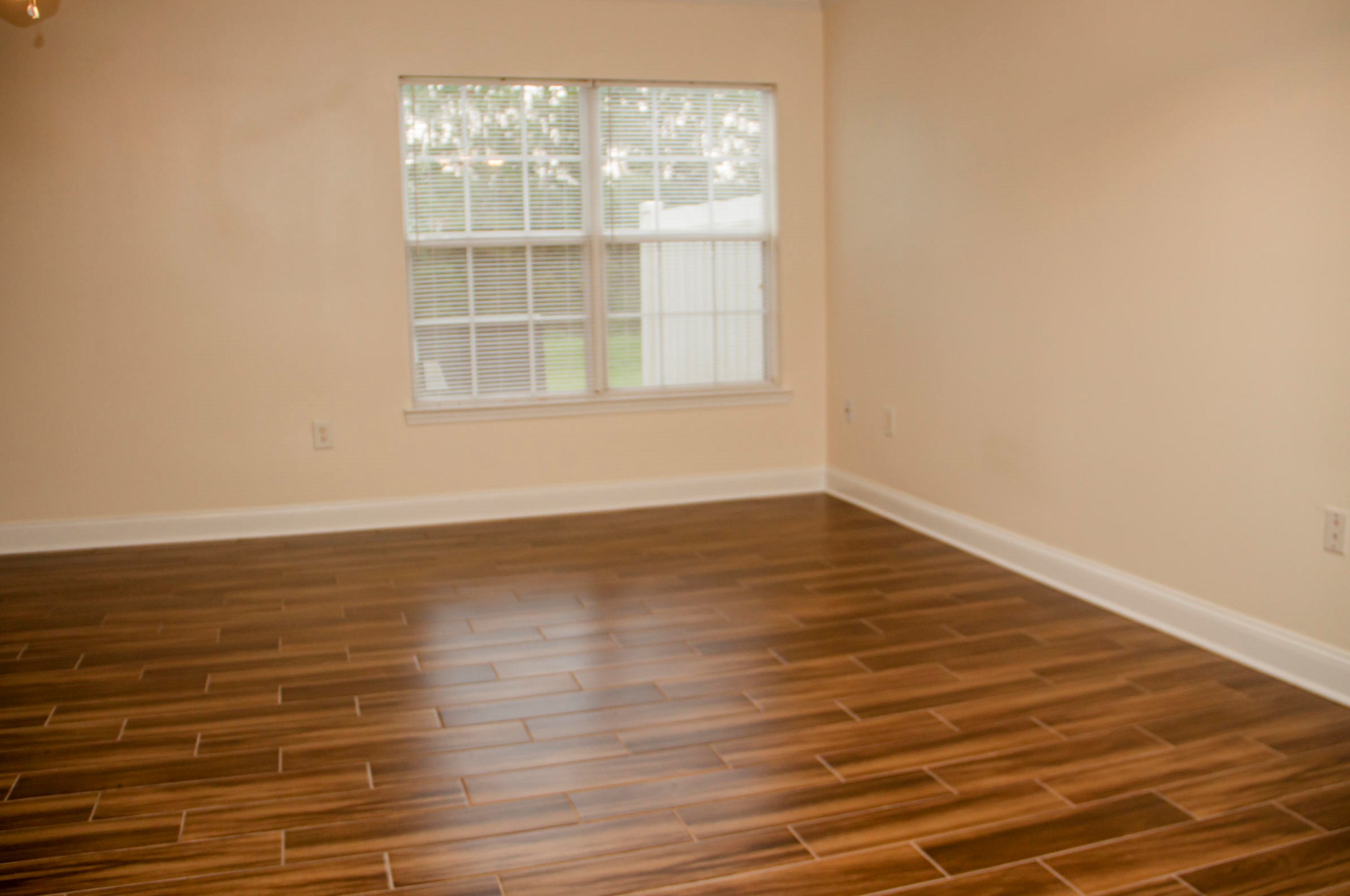 519 Wingspan Way, Crestview FL  32536-2255 exterior