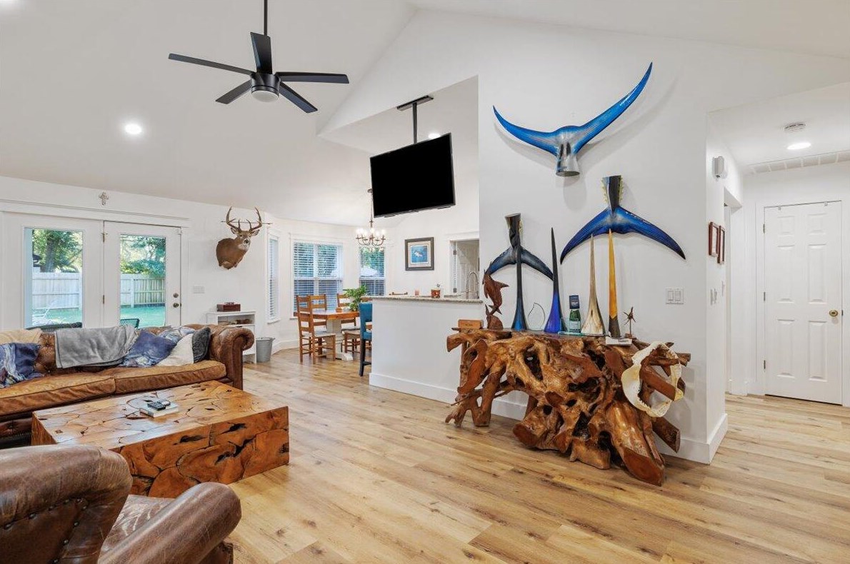 504 First Ave, Destin FL  32541-1702 exterior