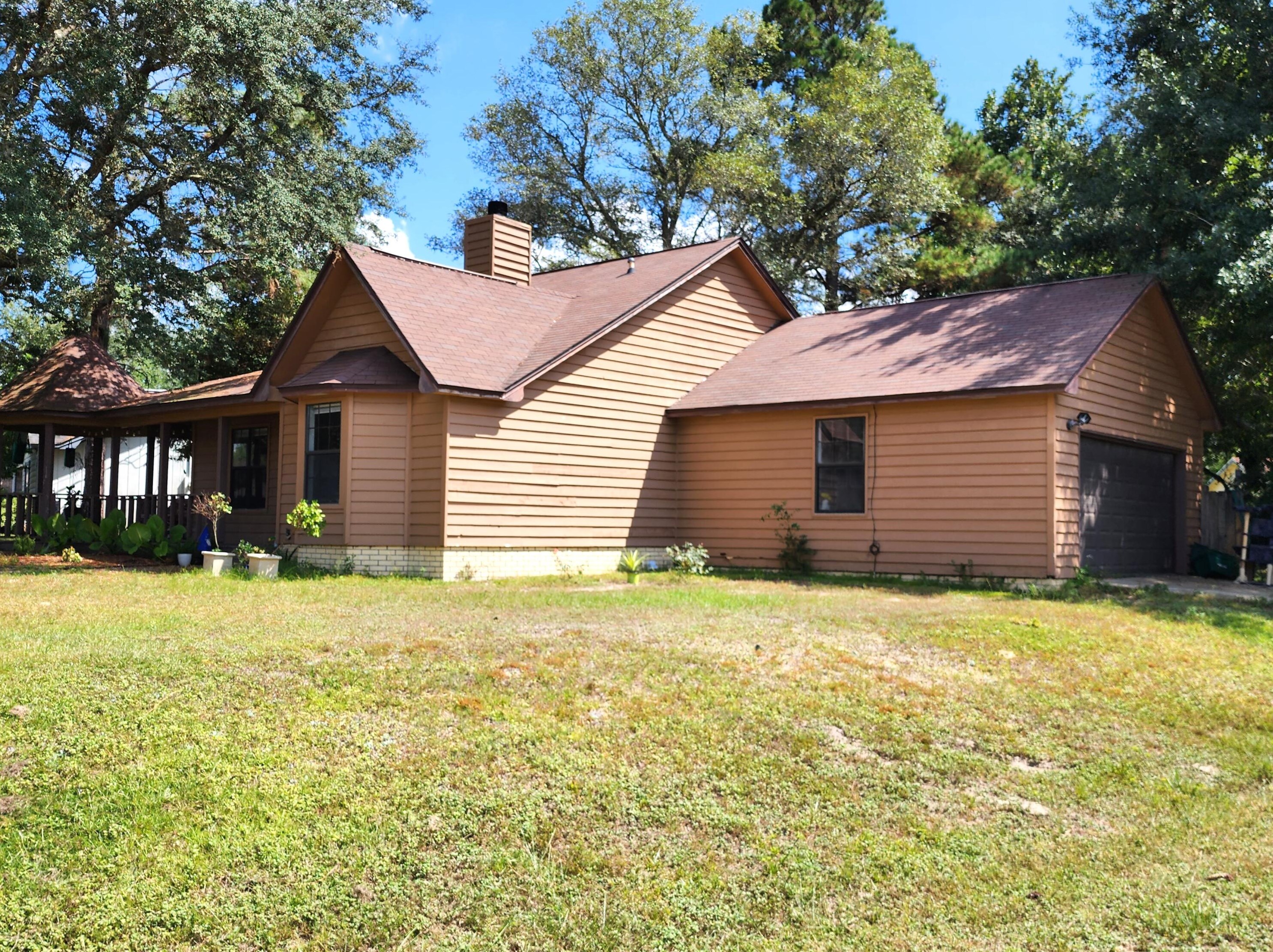 259 Grand Prix Dr, Crestview FL  32536-9296 exterior