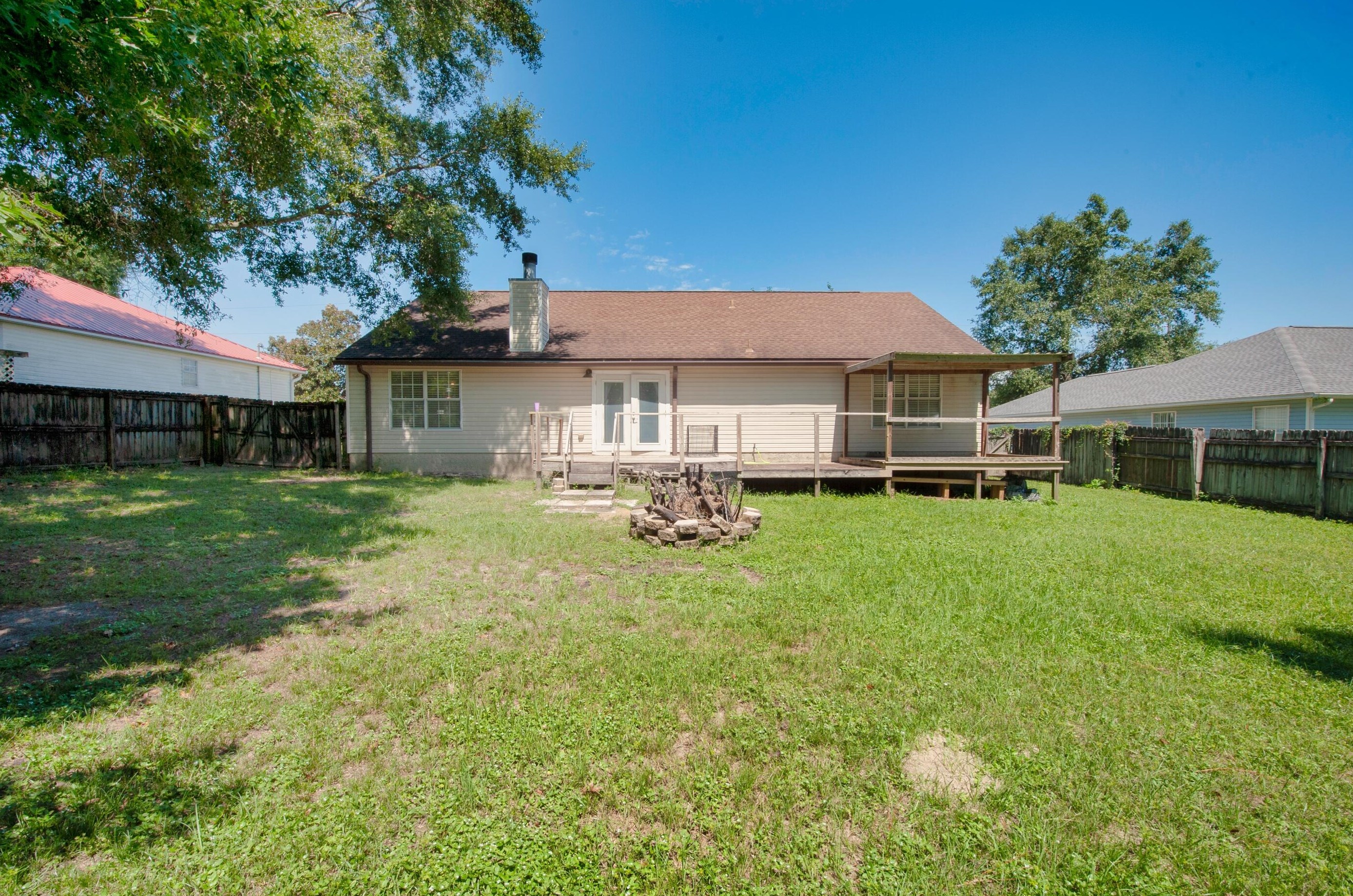131 Nicole Ln, Crestview FL  32539-6051 exterior