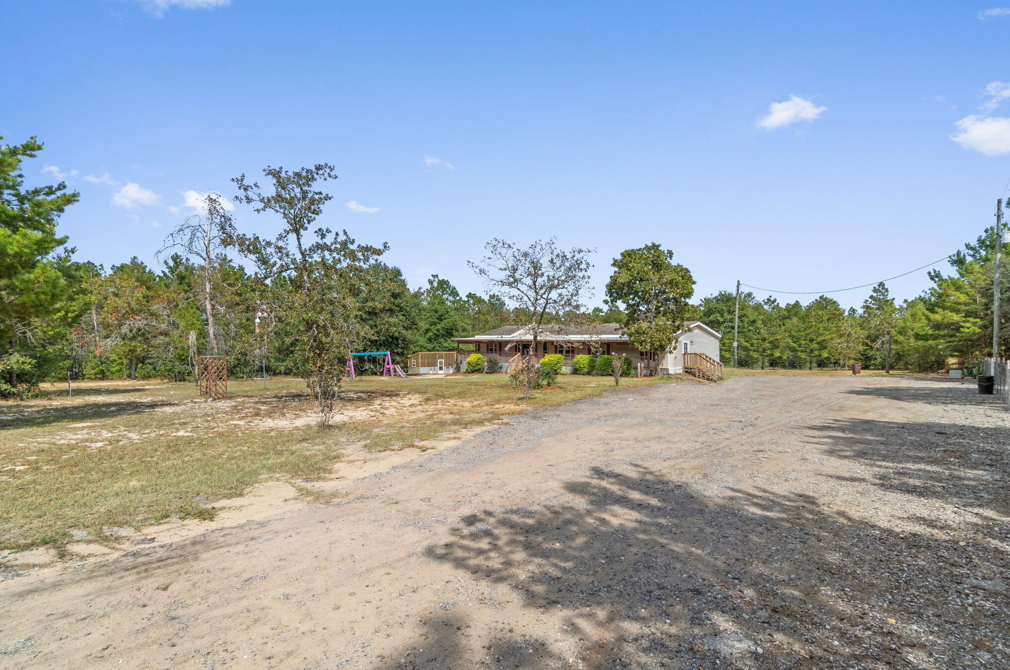 5381 Cimmoran Rd, Crestview, FL 32539-8004