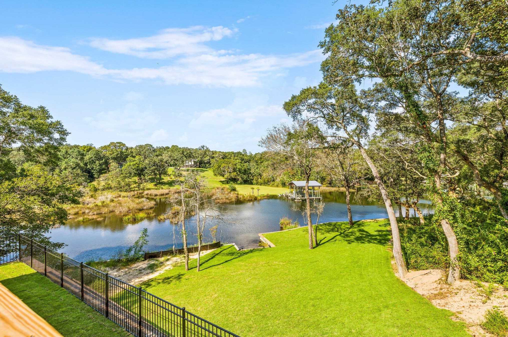 708 Melanie Ln, Fort Walton Beach, FL 32547-1317