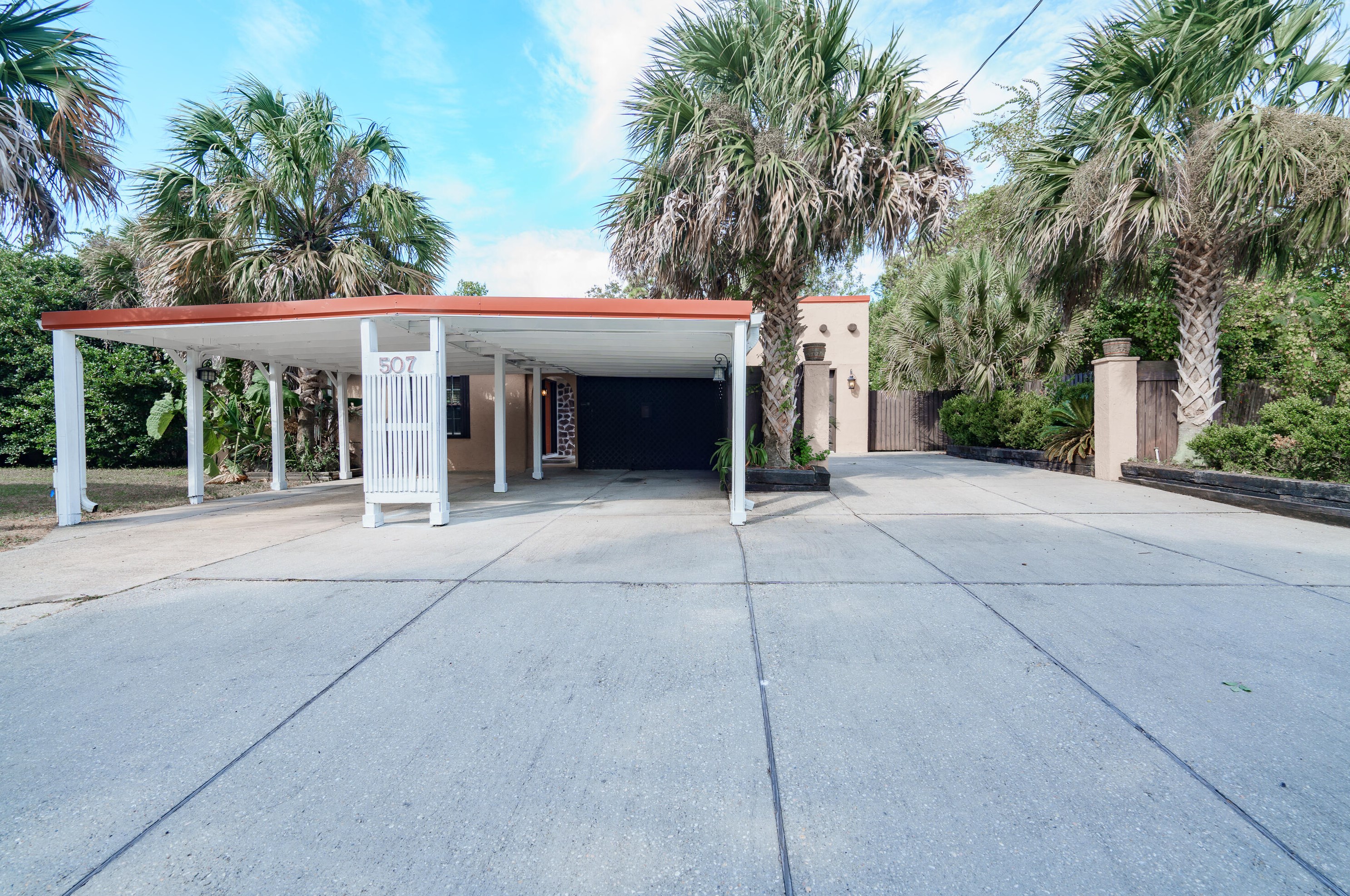 507 Ross Rd, Fort Walton Beach, FL 32547-2668