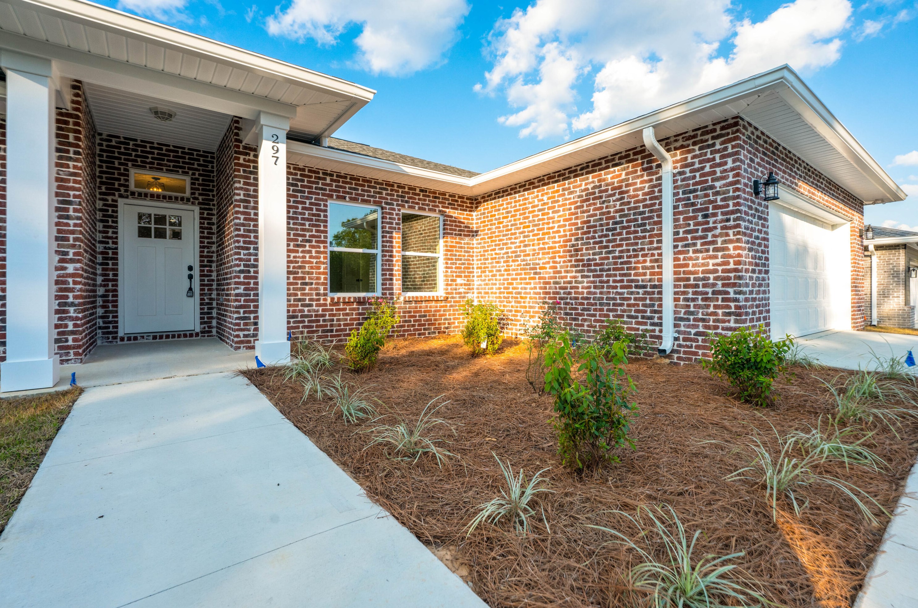 297 Willow Ave, Freeport, FL 32439