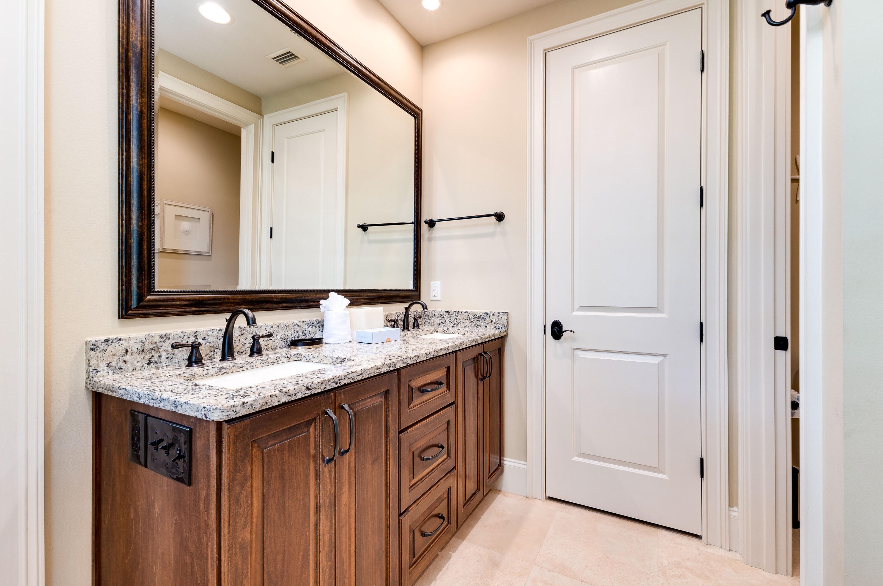 1897 Baytowne Loop, Destin FL  32550-5892 exterior