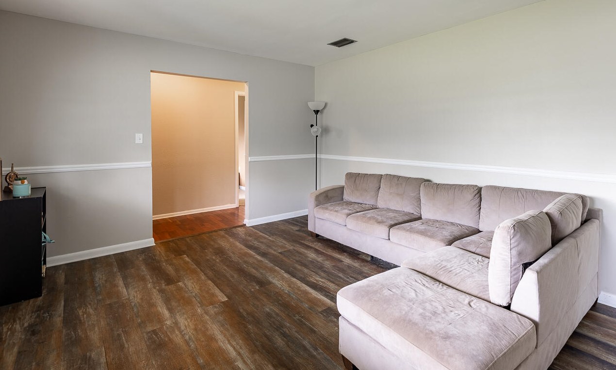 6 Lakeview Dr, Mary Esther FL  32569-1418 exterior