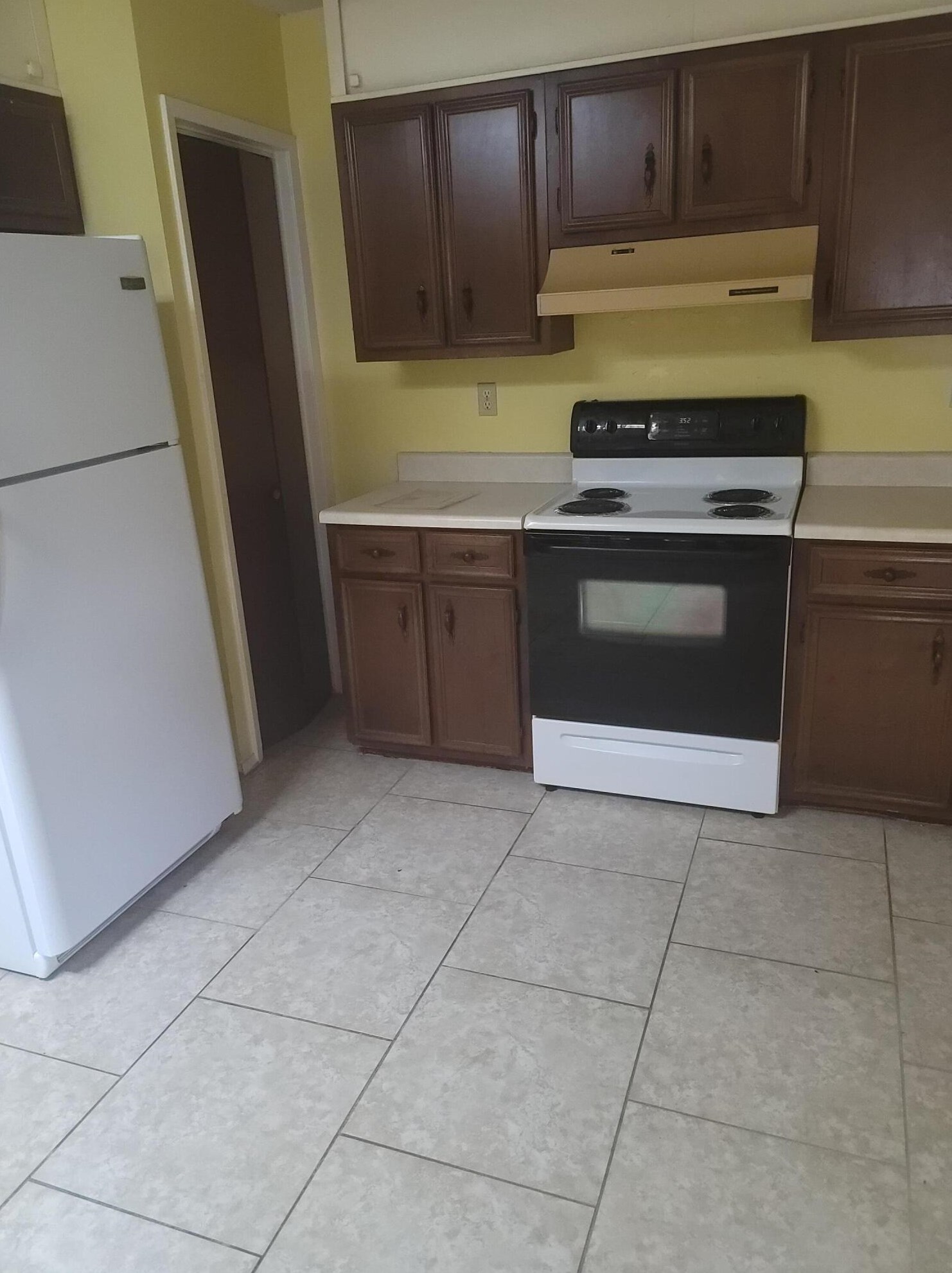 209 Honeytree Ln, Fort Walton Beach, FL 32548-5211