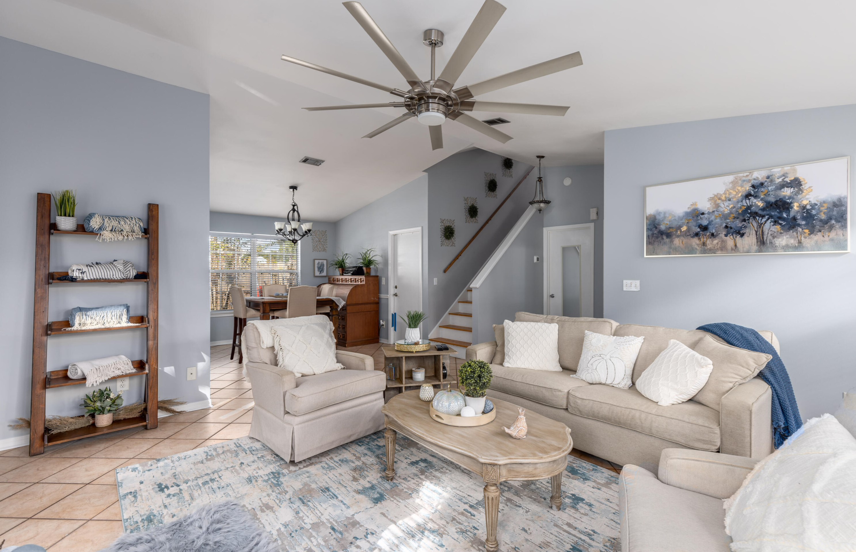 73 7th St, Shalimar, FL 32579