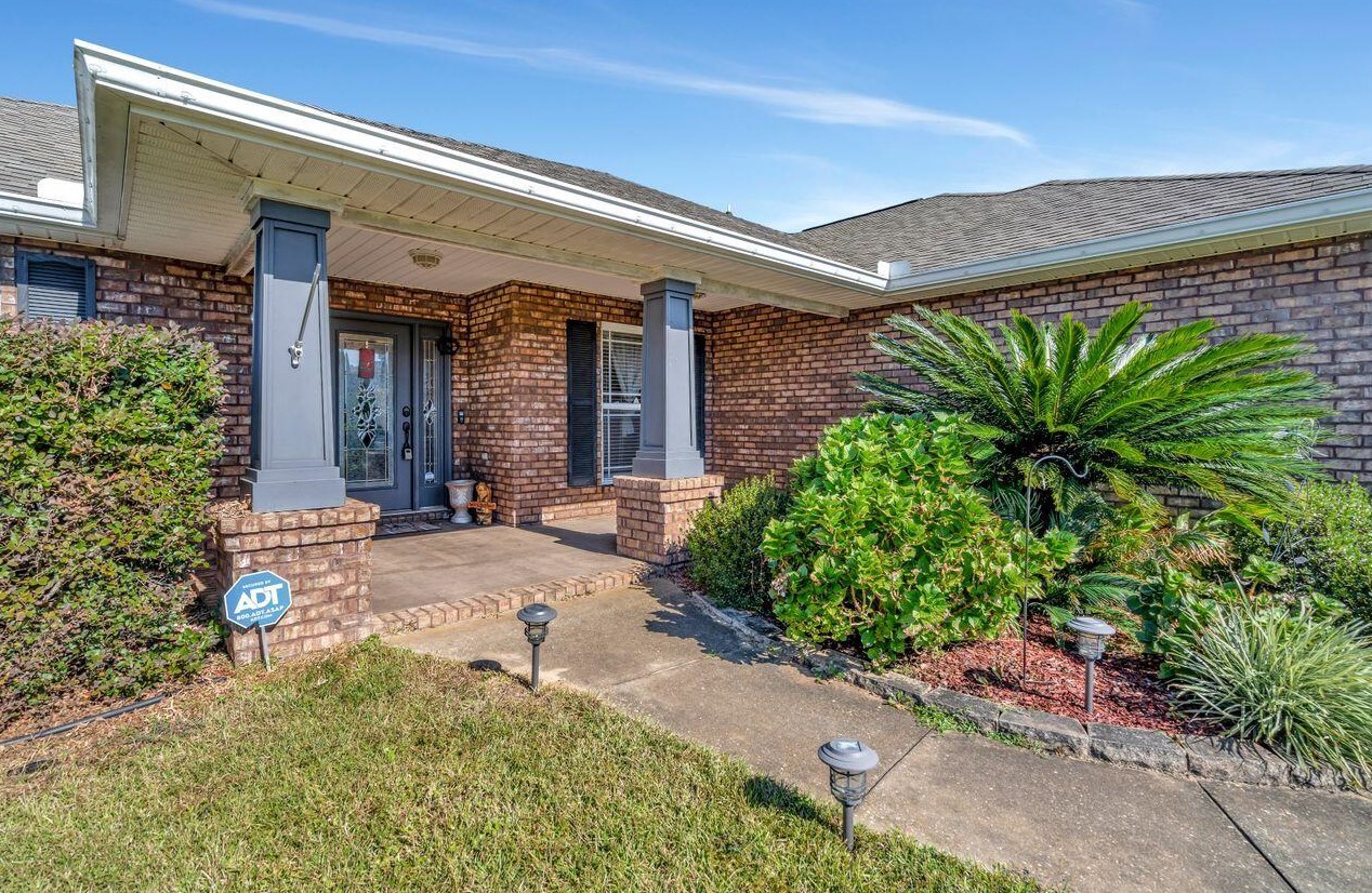 3344 Citrine Cir, Crestview FL  32539-5432 exterior