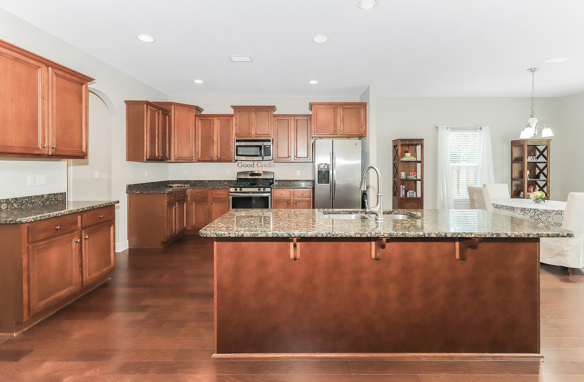 29 Secret St, Freeport, FL 32439