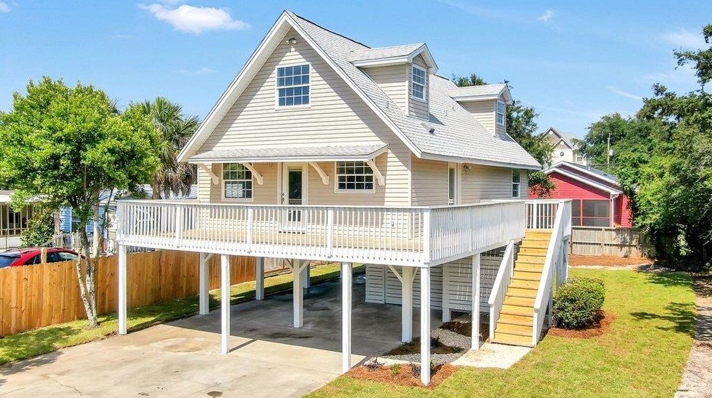 310 Palm Dr, Panama City, FL 32413-3022