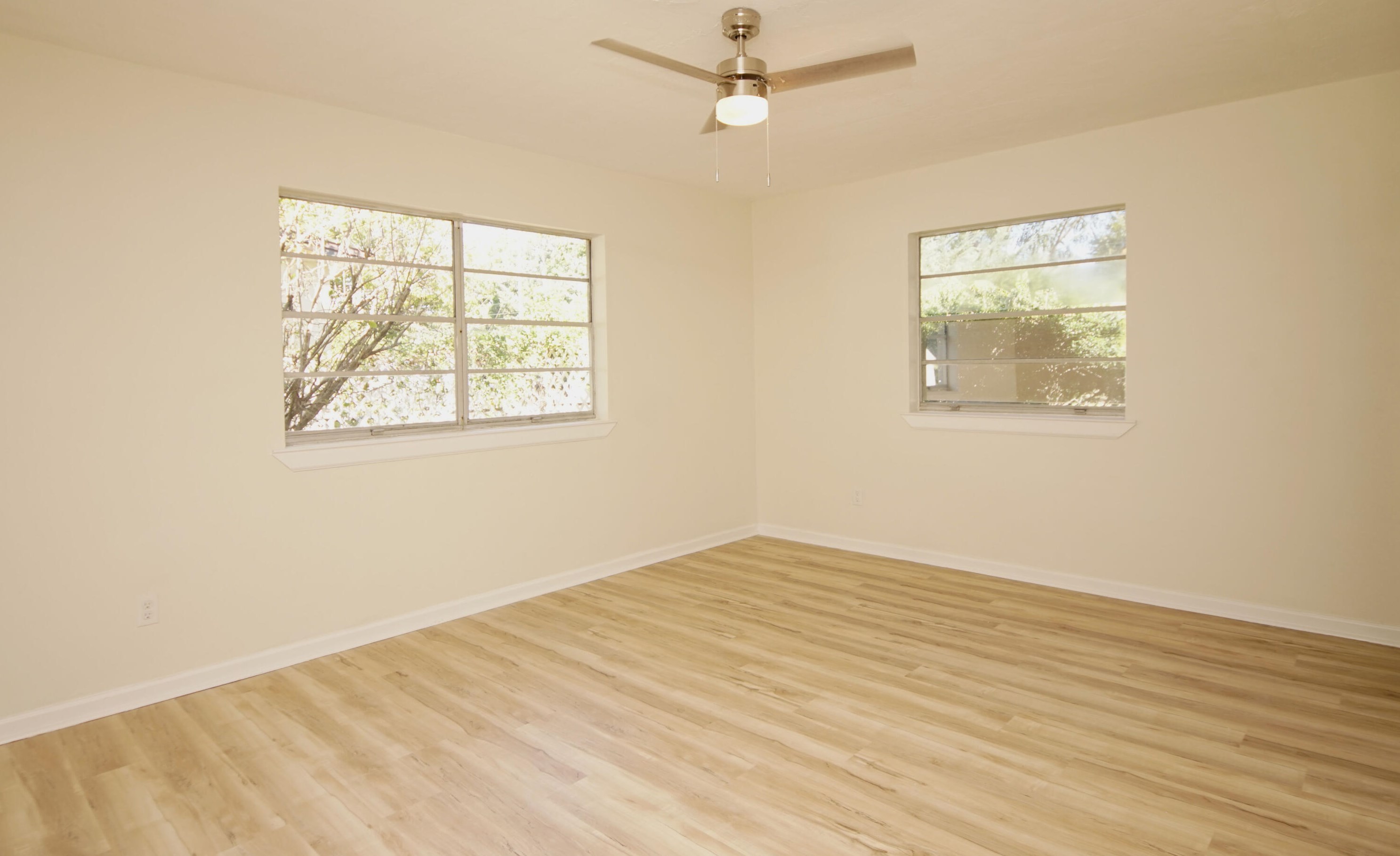 210 Lorraine Dr, Mary Esther FL  32569-1820 exterior