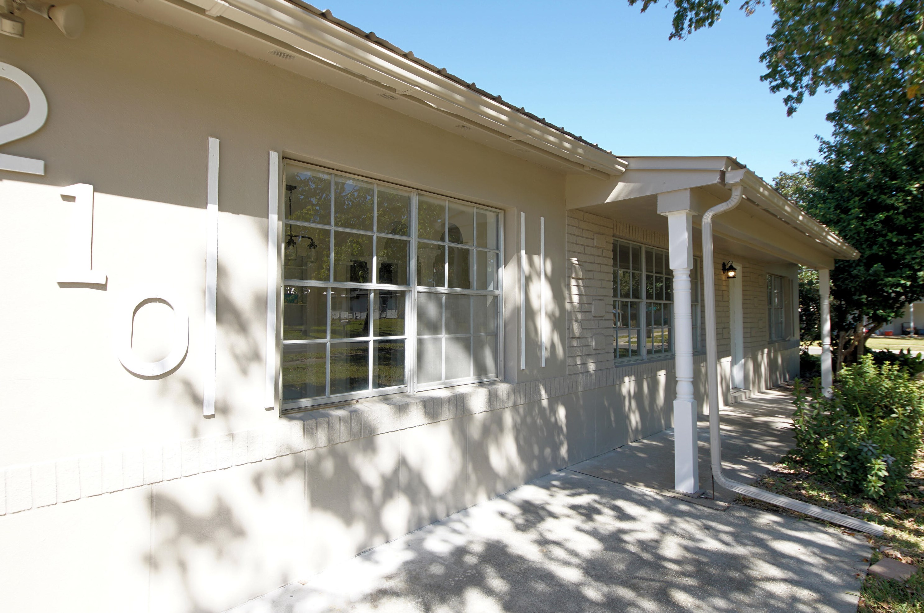 210 Lorraine Dr, Mary Esther FL  32569-1820 exterior