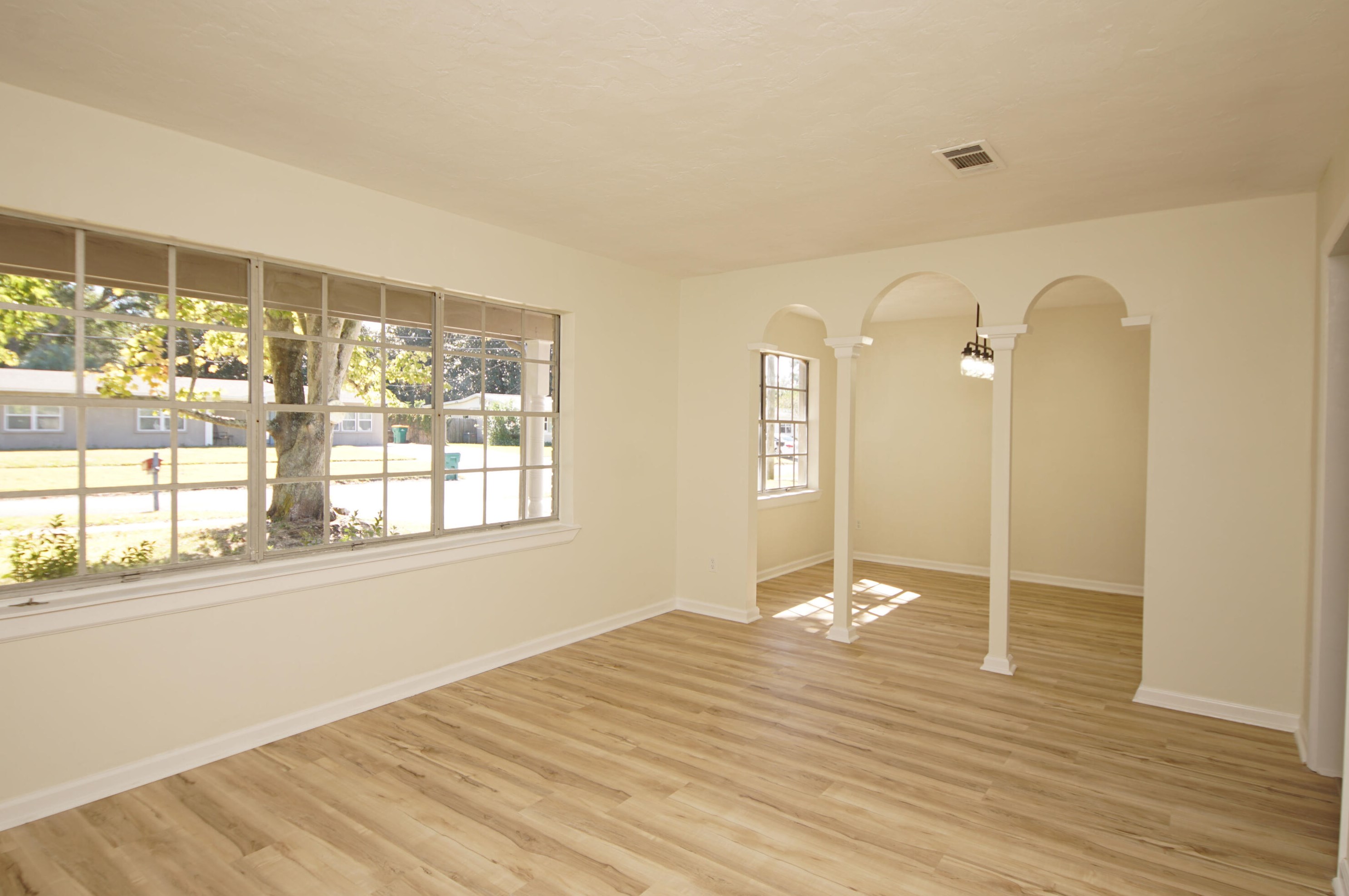 210 Lorraine Dr, Mary Esther FL  32569-1820 exterior