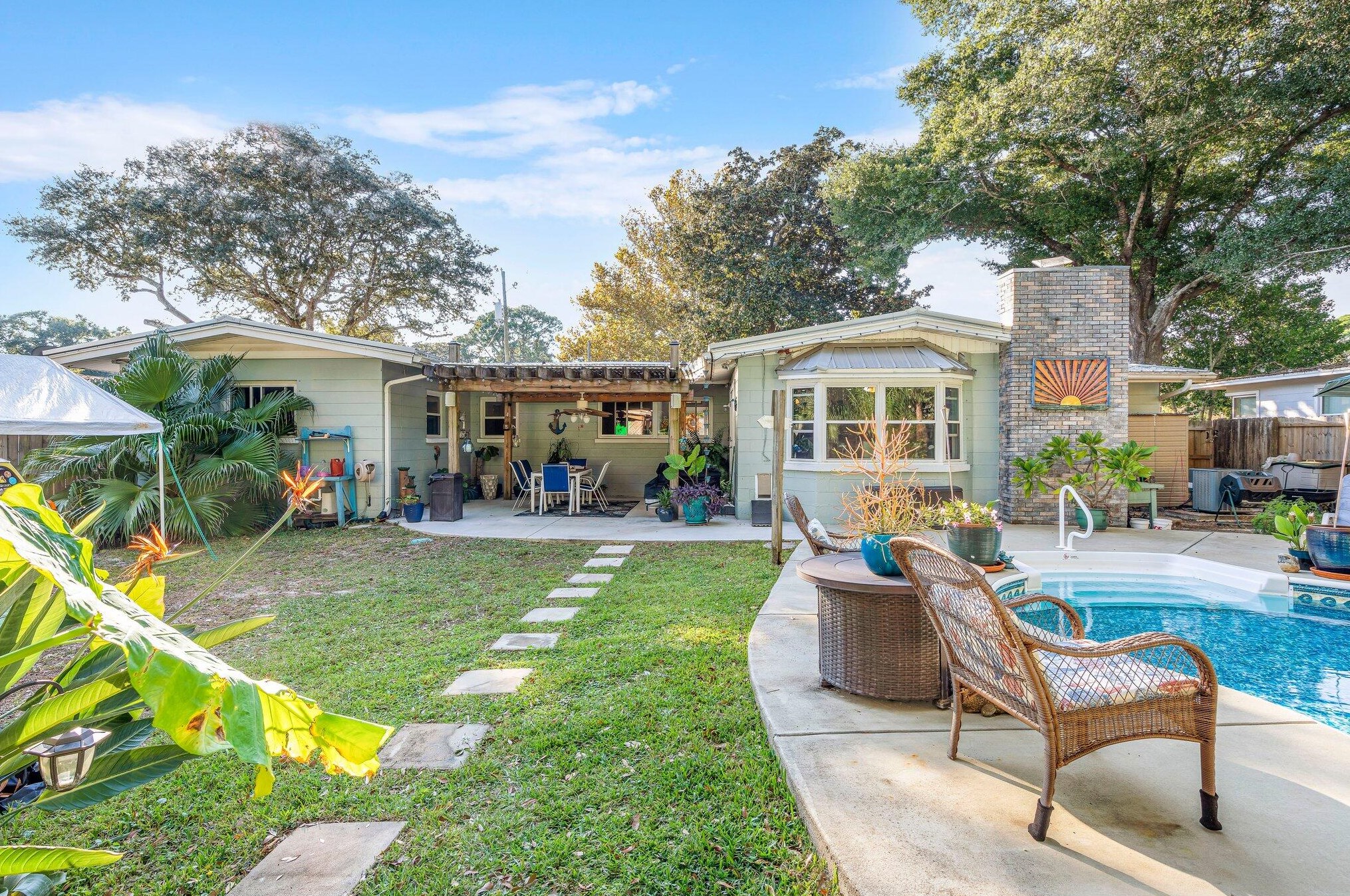 15 Waynel Cir, Fort Walton Beach FL  32548-7247 exterior