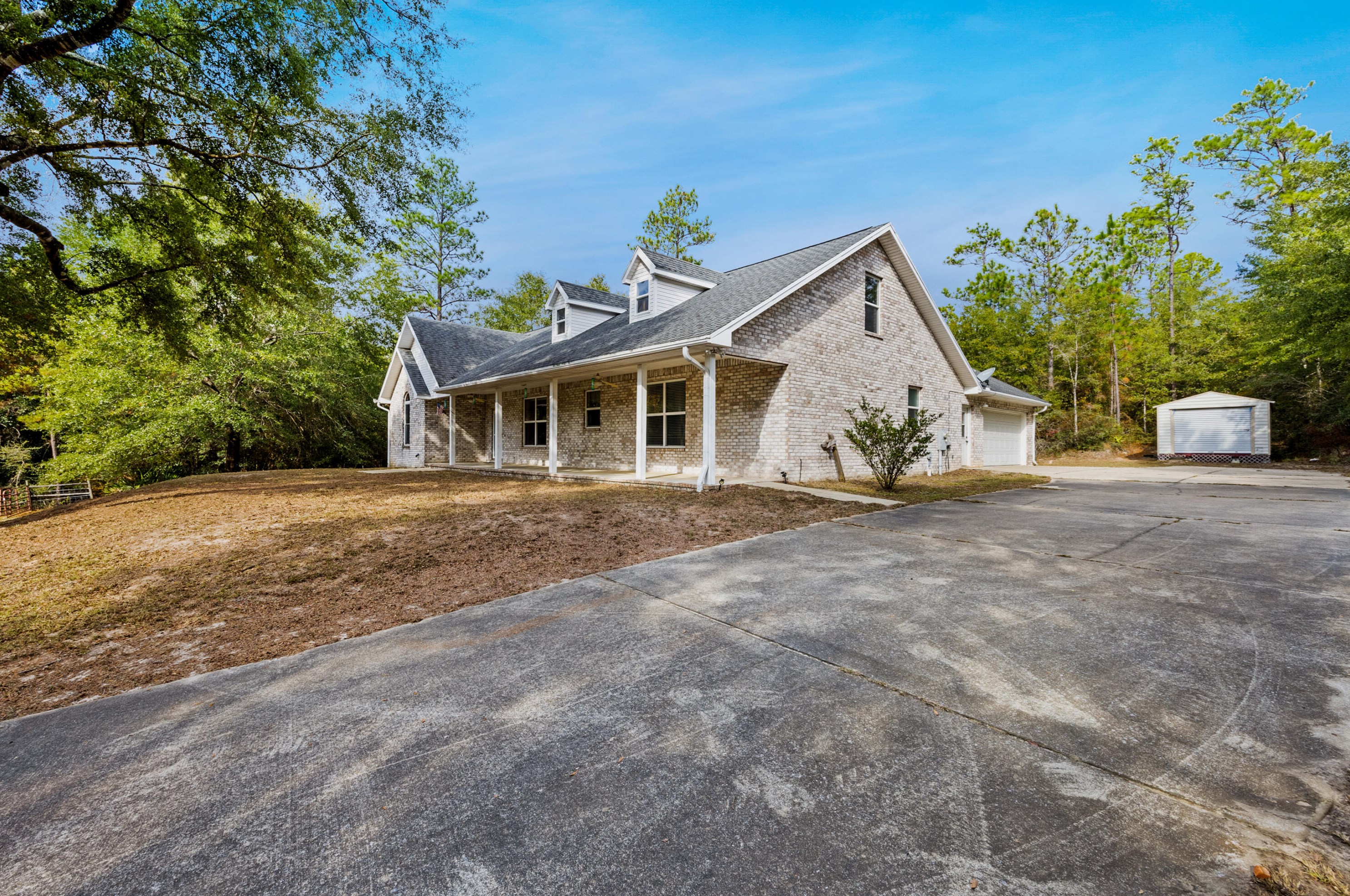 6300 Mcdonald St, Crestview, FL 32536-9373