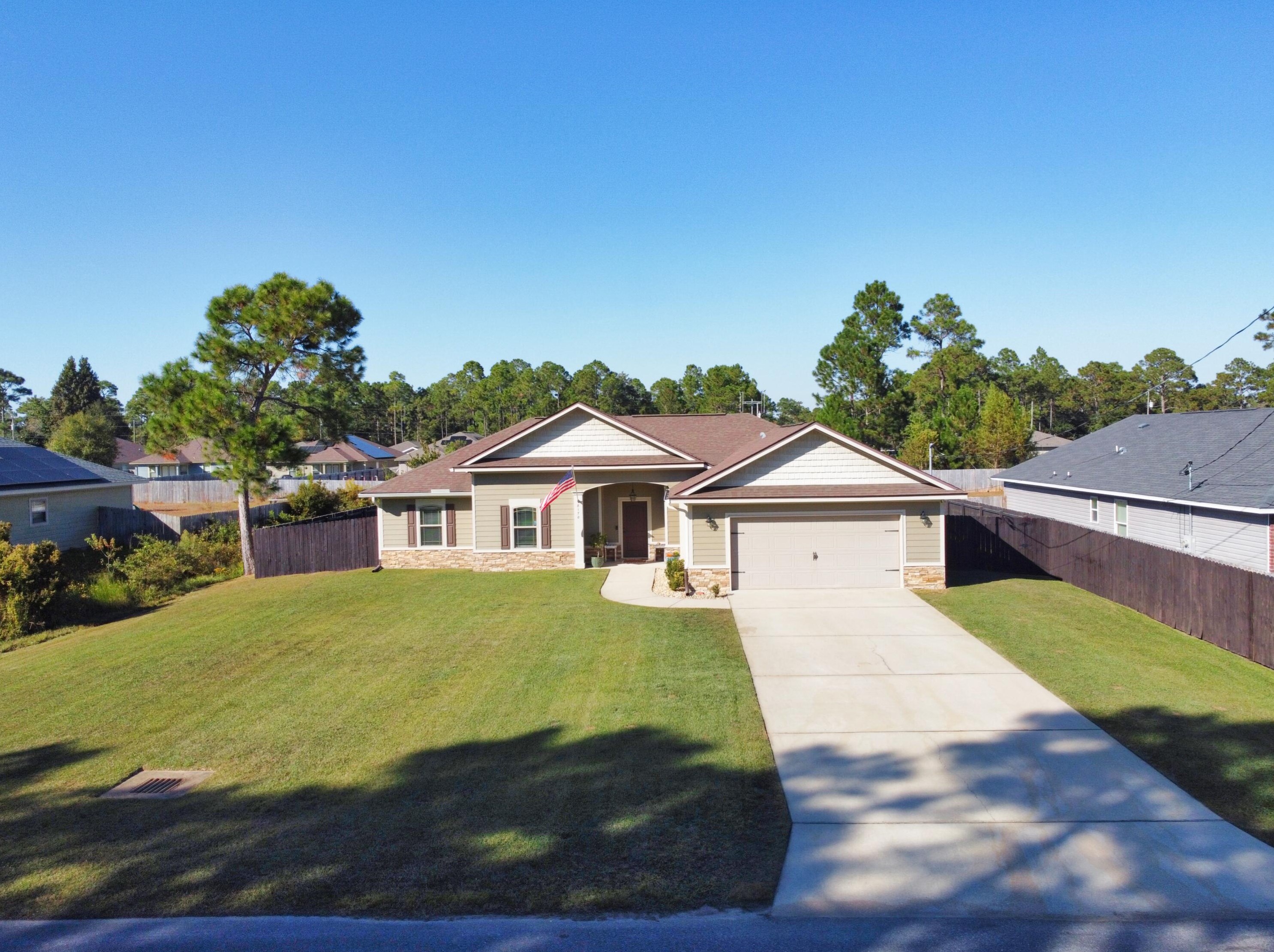 8170 Tavira St, Gulf Breeze, FL 32566