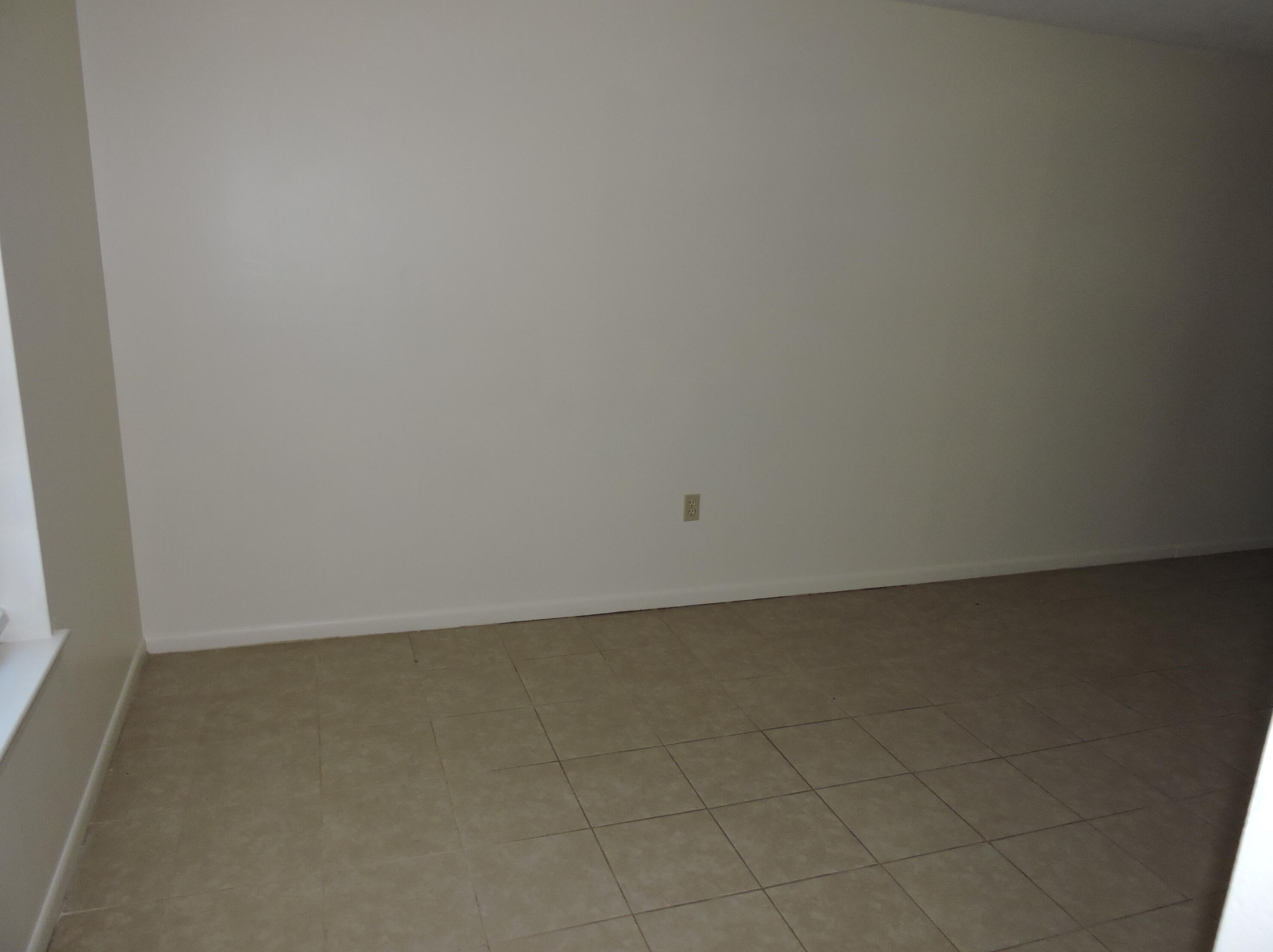 105 Hampton Dr, Crestview, FL 32539