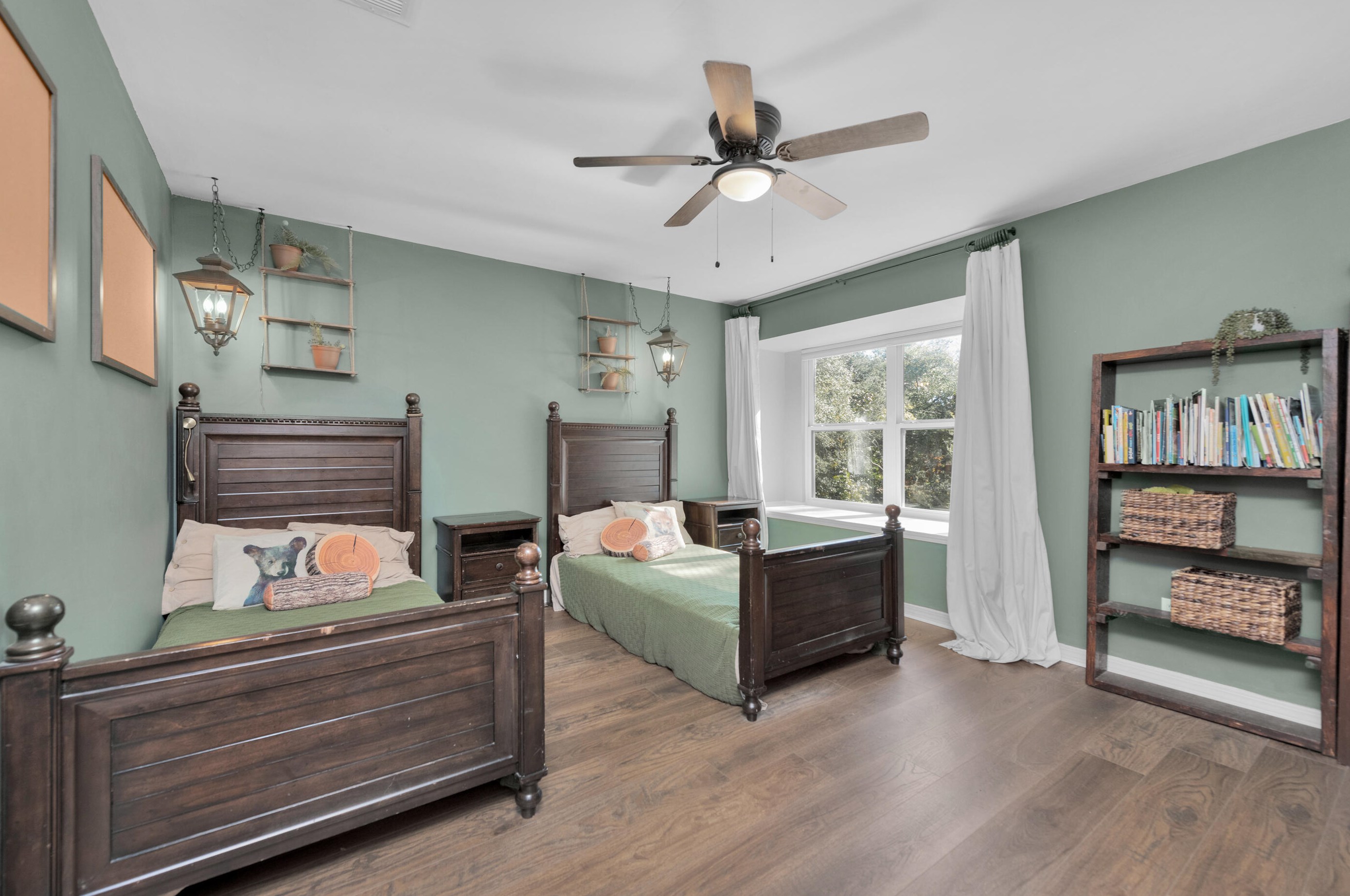 821 Weeden Island Dr, Niceville FL  32578-3724 exterior