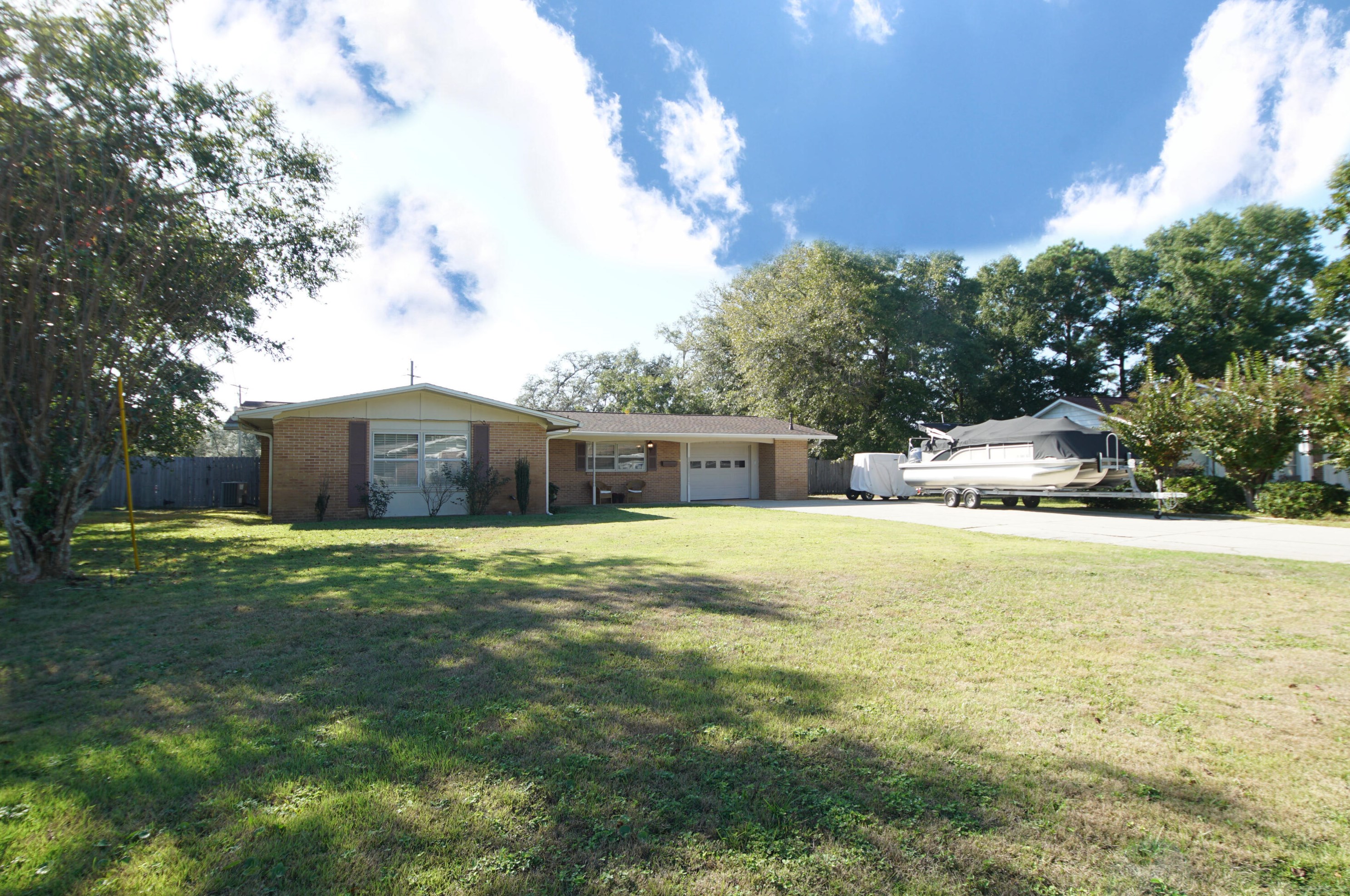 104 Fulmar Cir, Fort Walton Beach, FL 32548-6445