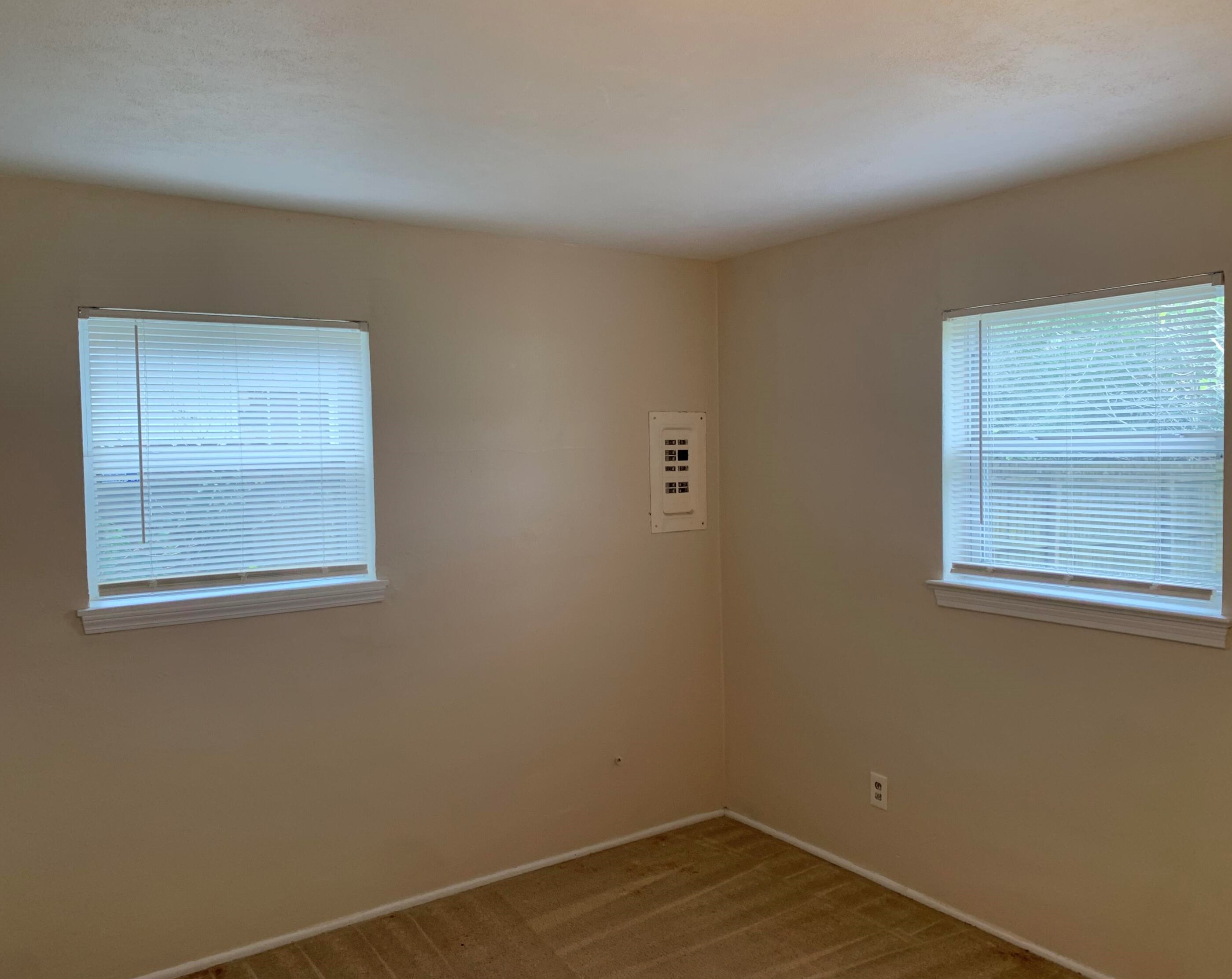 40 Laurie Dr, Fort Walton Beach, FL 32548-5150