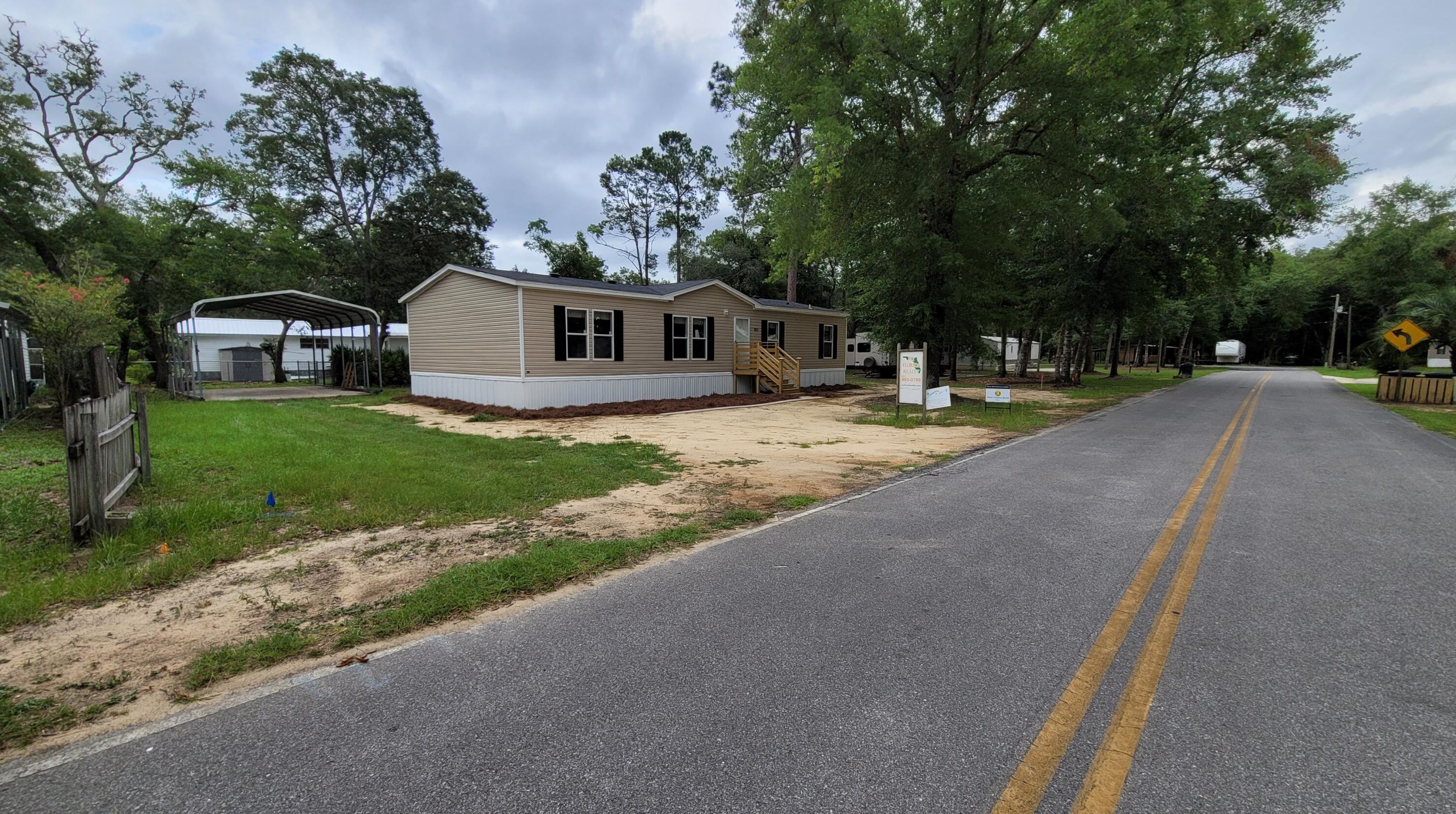 197 Trout Cir, Freeport, FL 32439