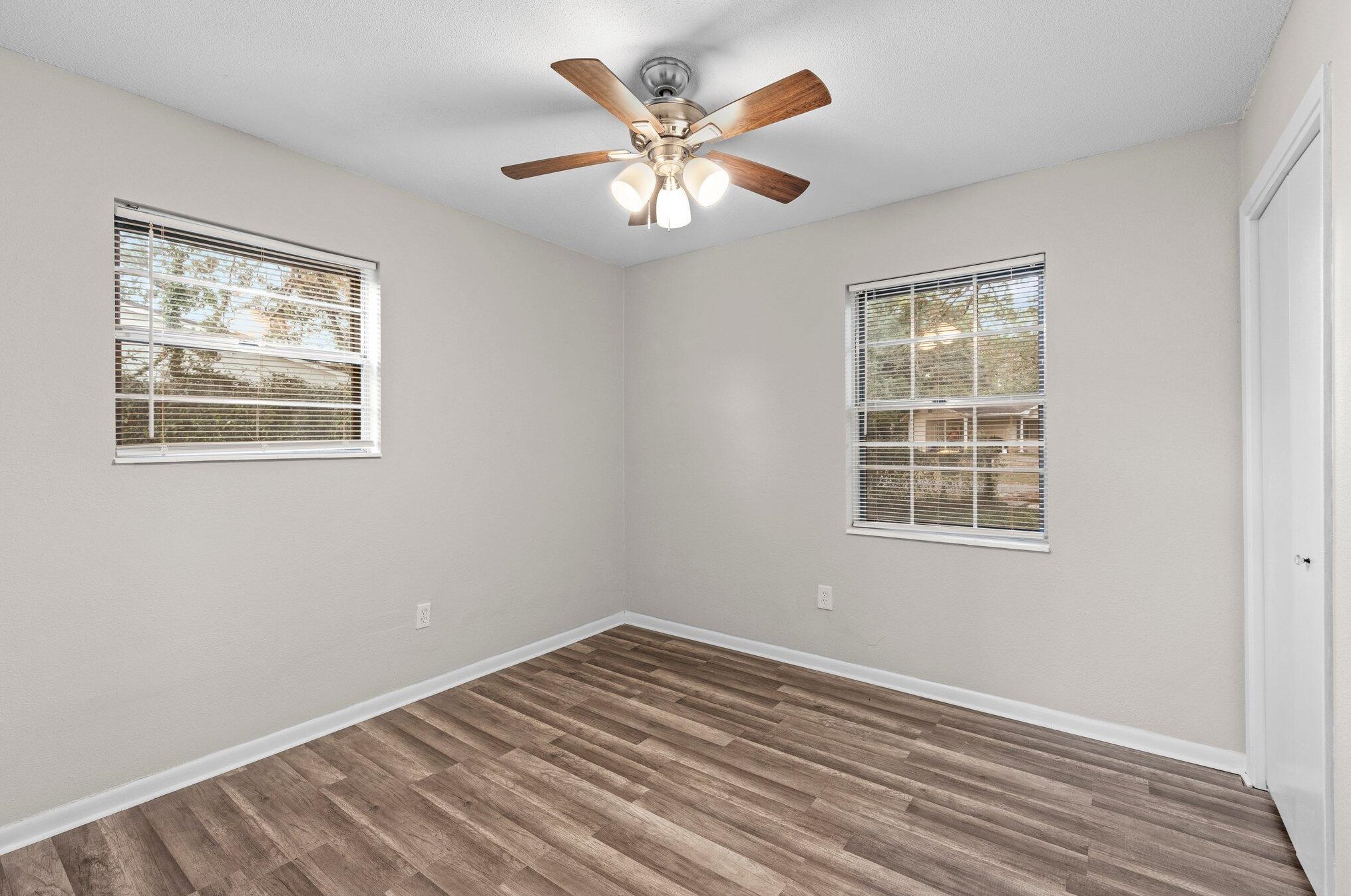 100 Graham Ct, Fort Walton Beach FL  32548-6411 exterior